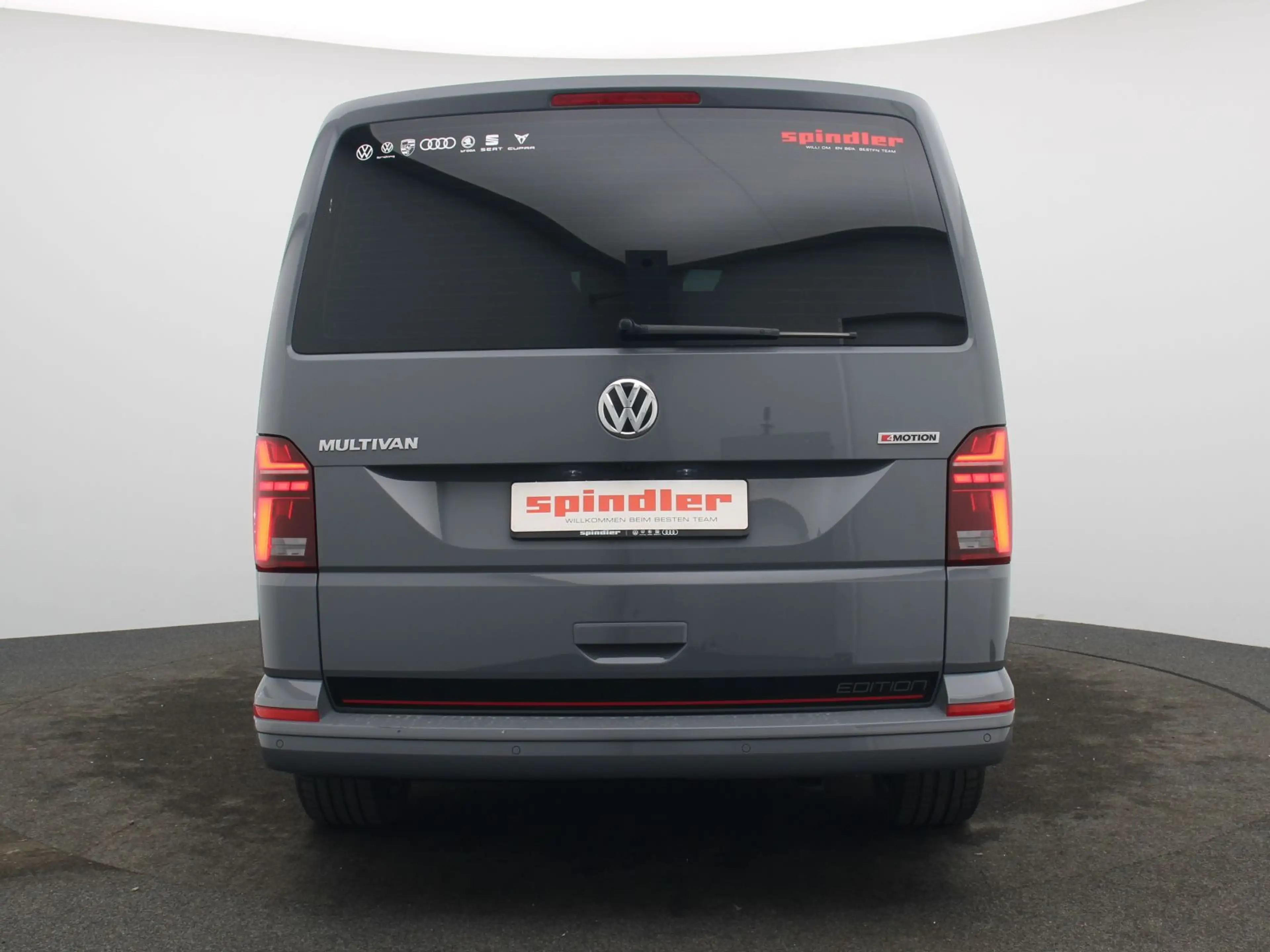 Volkswagen T6.1 Multivan Comfortline 2,0 l 150 kW TDI SCR 4 — photo 8
