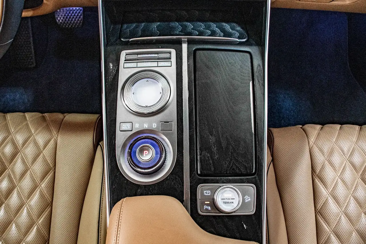 Genesis GV80 снимка Genesis GV80