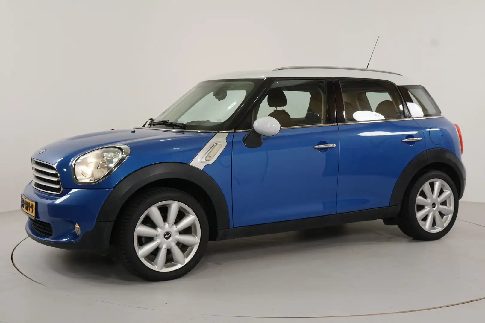 MINI Cooper Countryman 1.6 Salt | Navi | PDC | Bluetooth | Blauw - 2