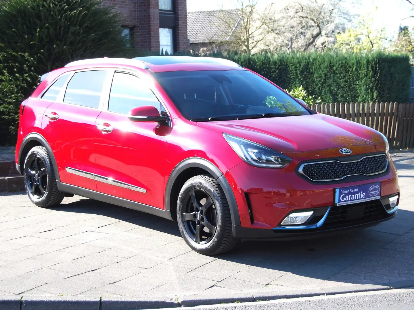Kia Niro Spirit Plug-in Hybrid * 1.Hand - voll Scheckheft * Rot - 2