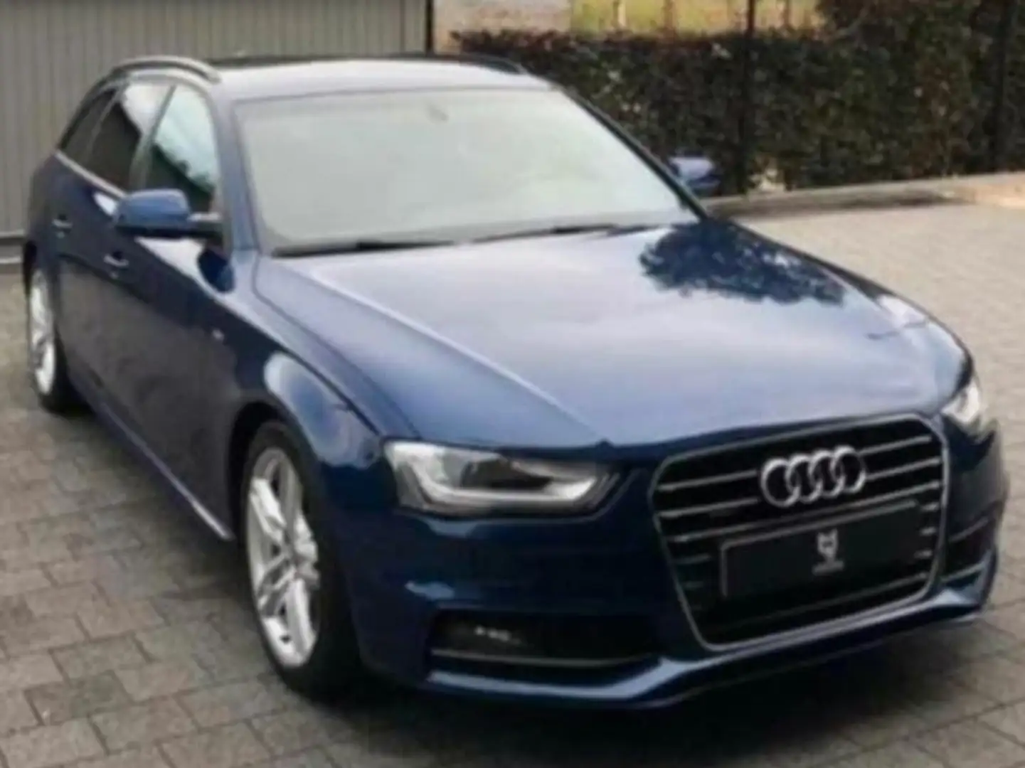 Audi A4 dubbele S line Bleu - 1