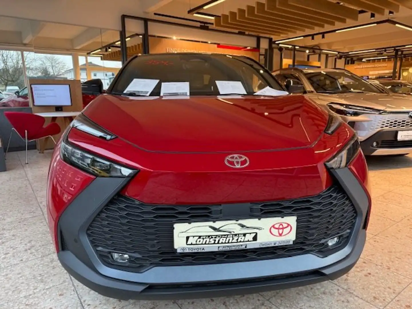Toyota C-HR C-HR 2.0 Hybrid Team D Rouge - 1