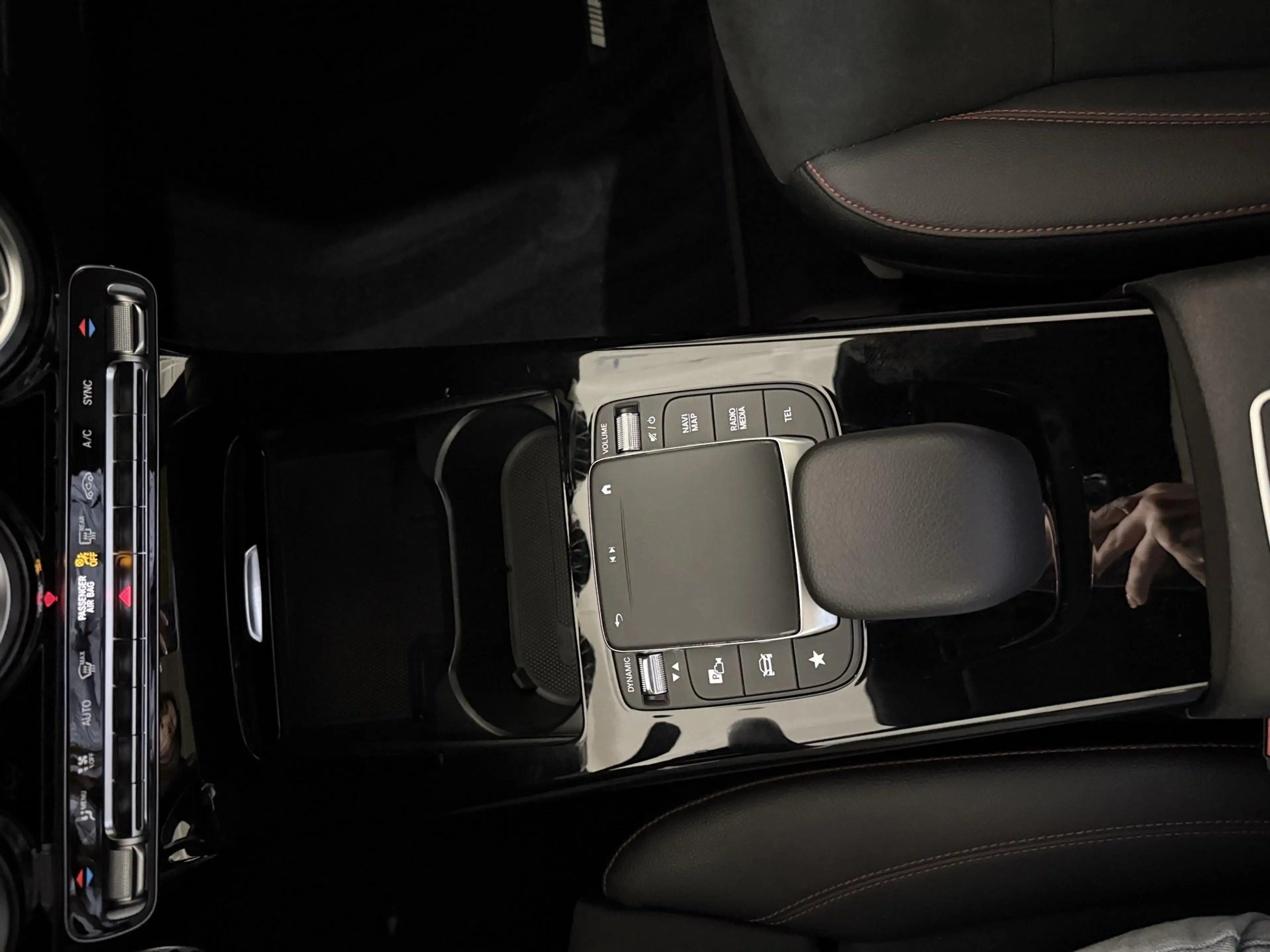 Mercedes-Benz CLA 180 Shooting Brake 1.3 CLA SHOOTING BRAKE AMG LINE — photo 9