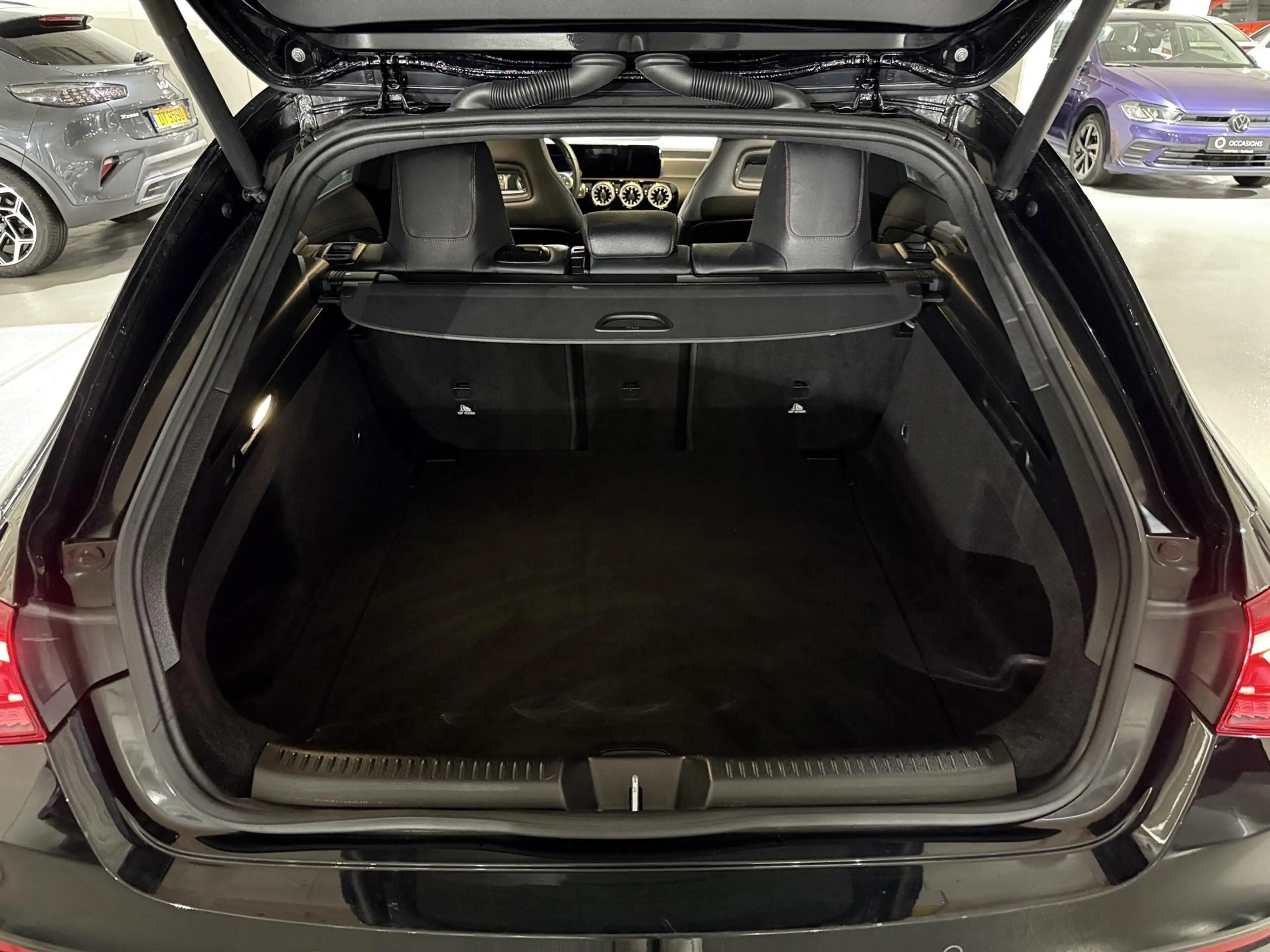 Mercedes-Benz CLA 180 Shooting Brake 1.3 CLA SHOOTING BRAKE AMG LINE — photo 14