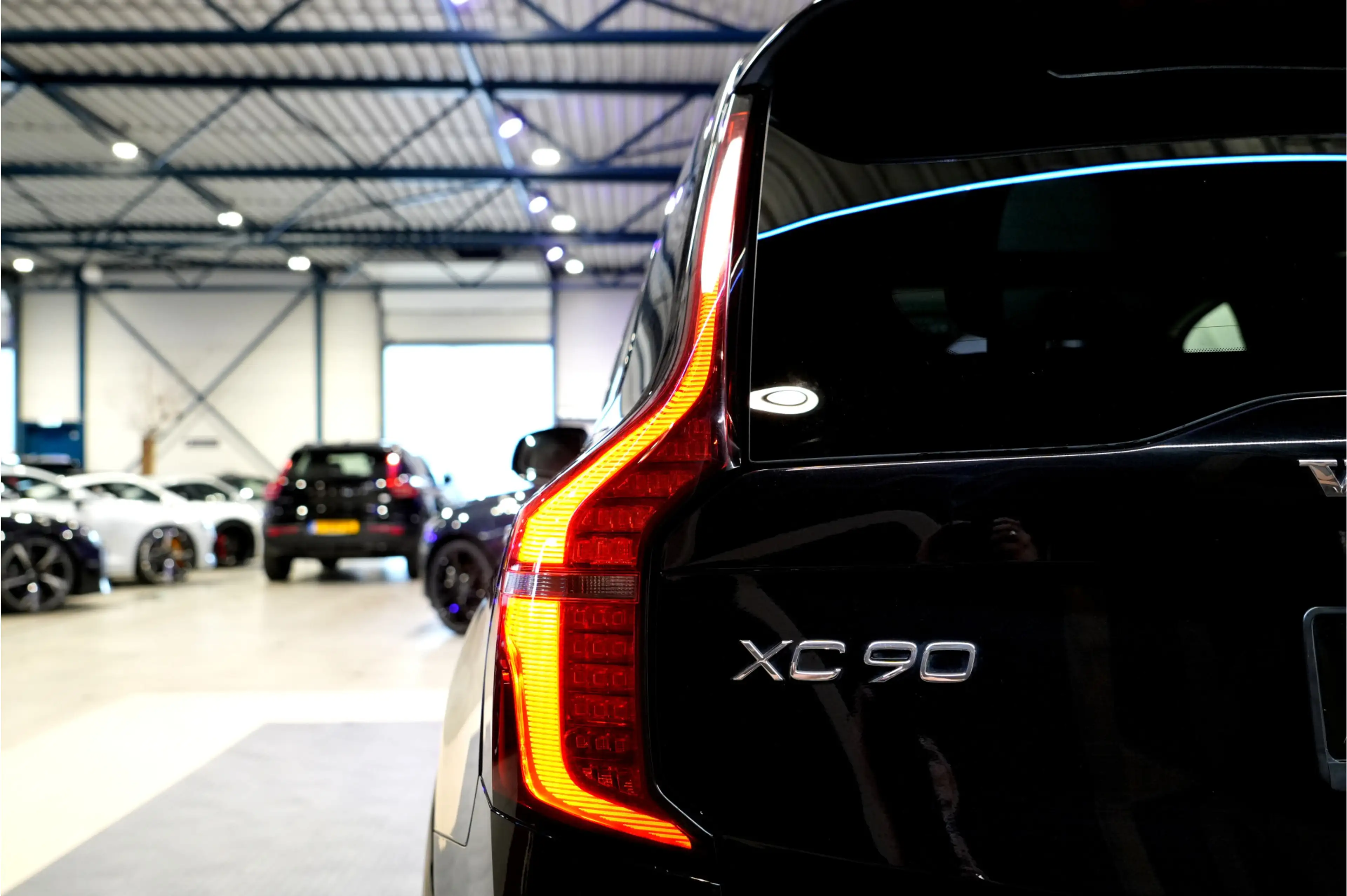 Volvo XC90 2.0 T8 AWD 335kW/456pk Aut8 Recharge Ultra Dark 7P — photo 13