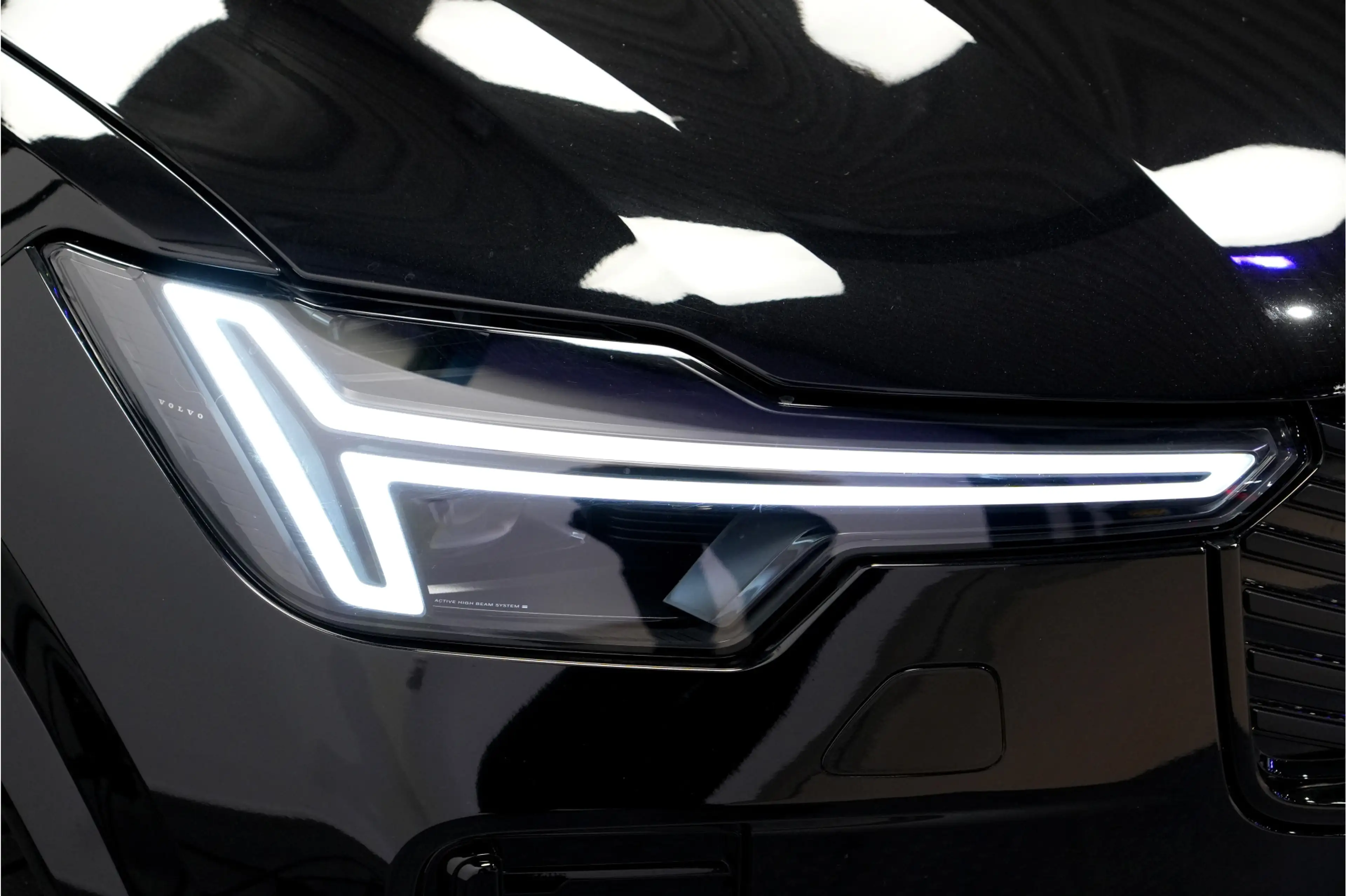 Volvo XC90 2.0 T8 AWD 335kW/456pk Aut8 Recharge Ultra Dark 7P — photo 35