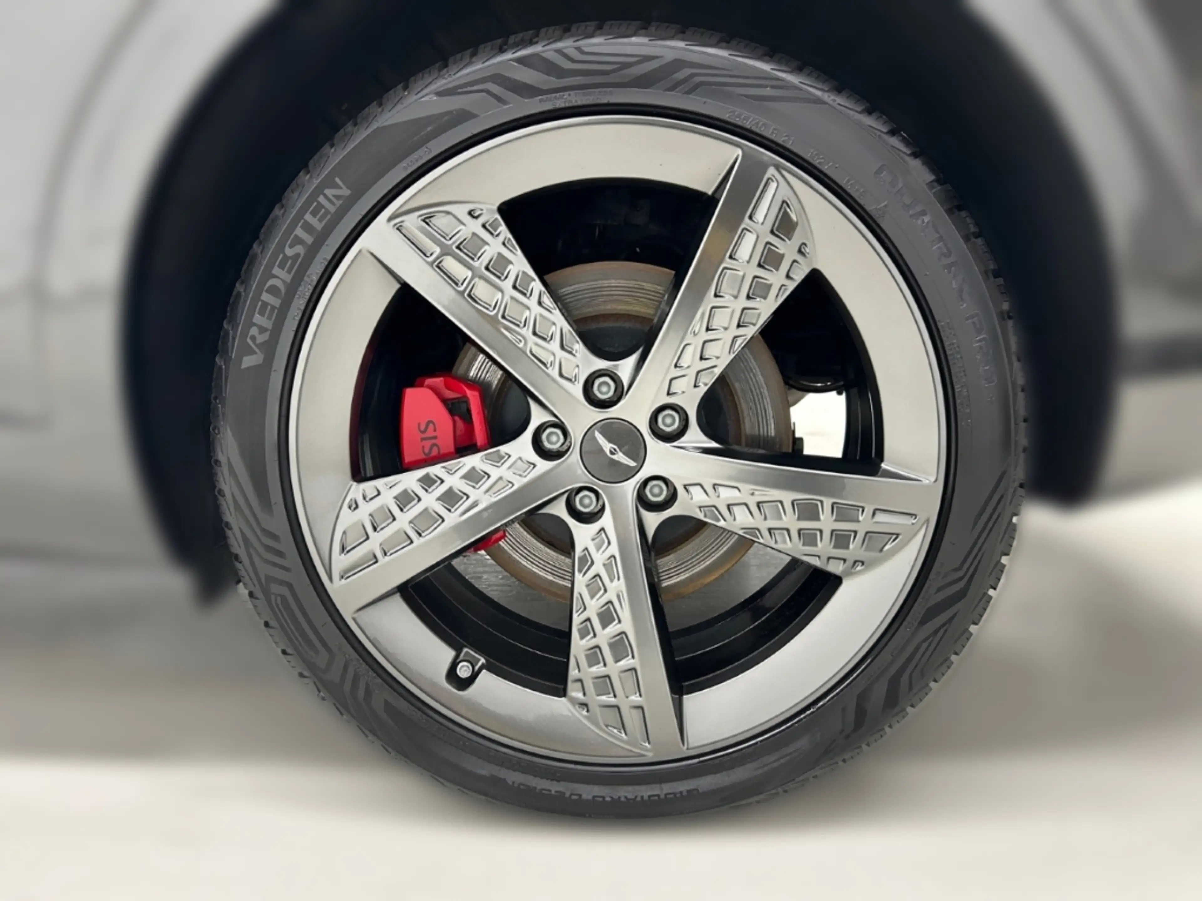 Genesis GV70 Sport 4WD AD El. Panodach Memory Sitze LED ACC El. — photo 9