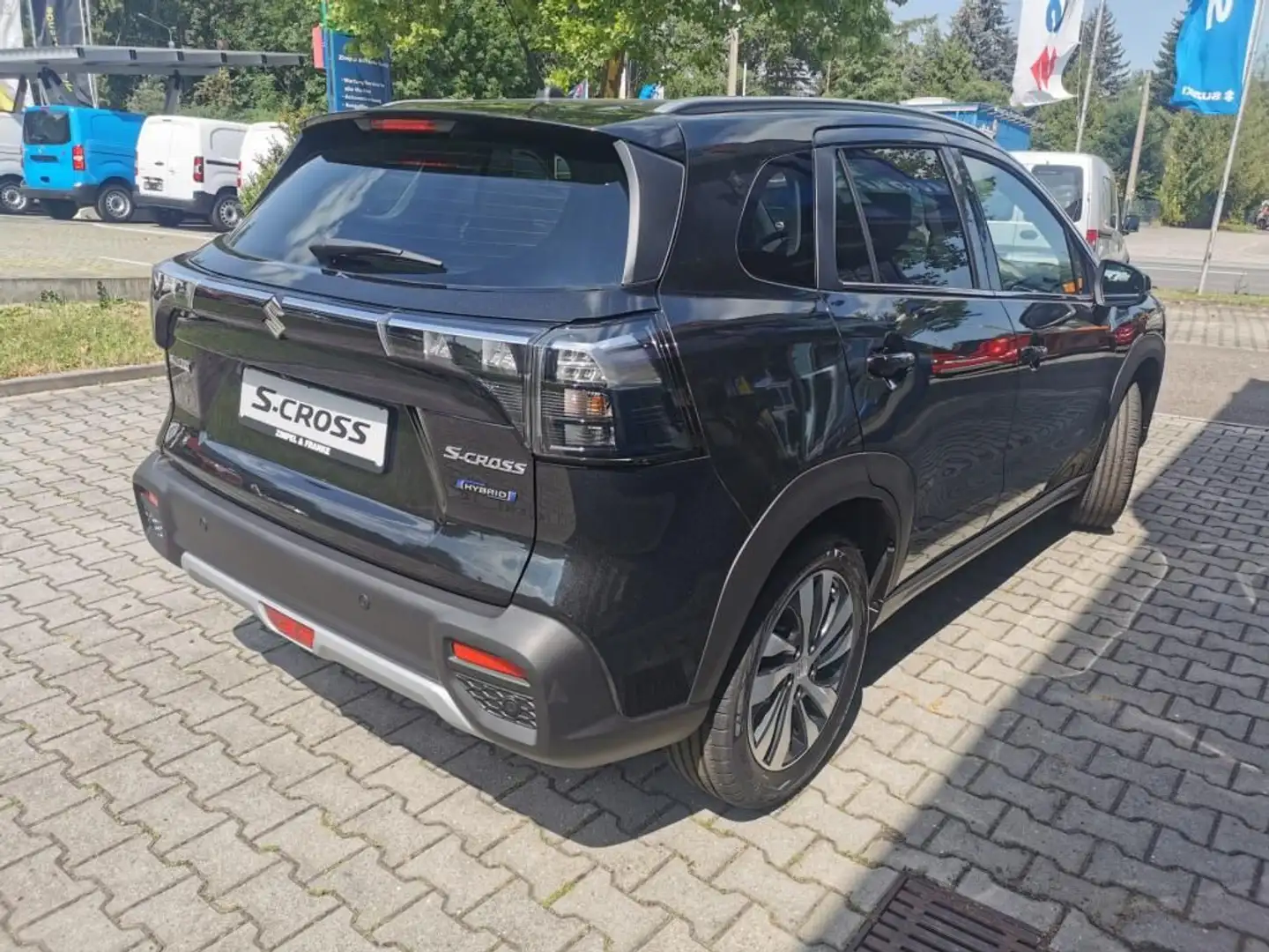 Suzuki S-CROSS 1.5 COMFORT+ ALLGRIP AGS Grau - 2