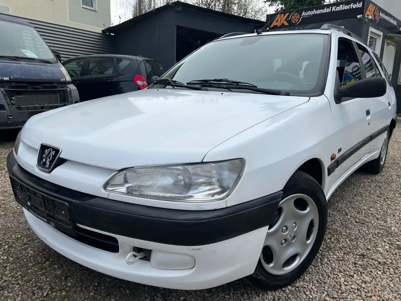 Peugeot 306