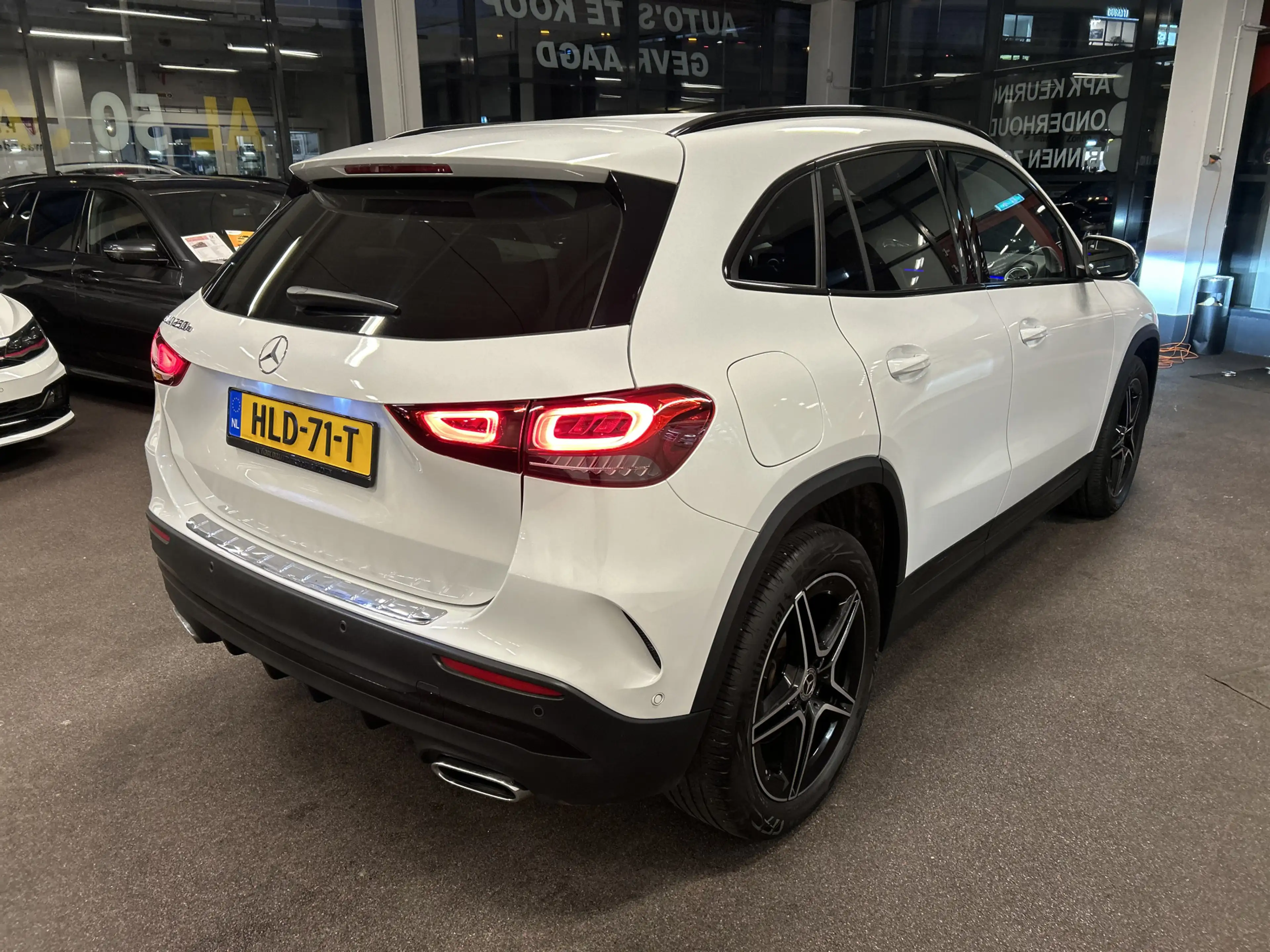 Mercedes-Benz GLA 250 e AMG Line | Adaptive cruise control | Sfeerverlic — photo 7