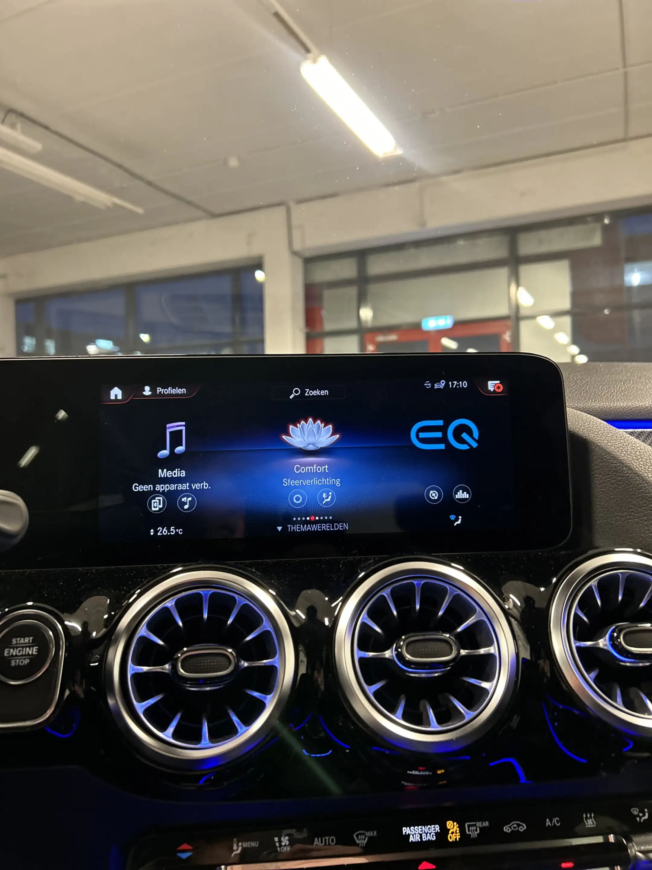Mercedes-Benz GLA 250 e AMG Line | Adaptive cruise control | Sfeerverlic — photo 24