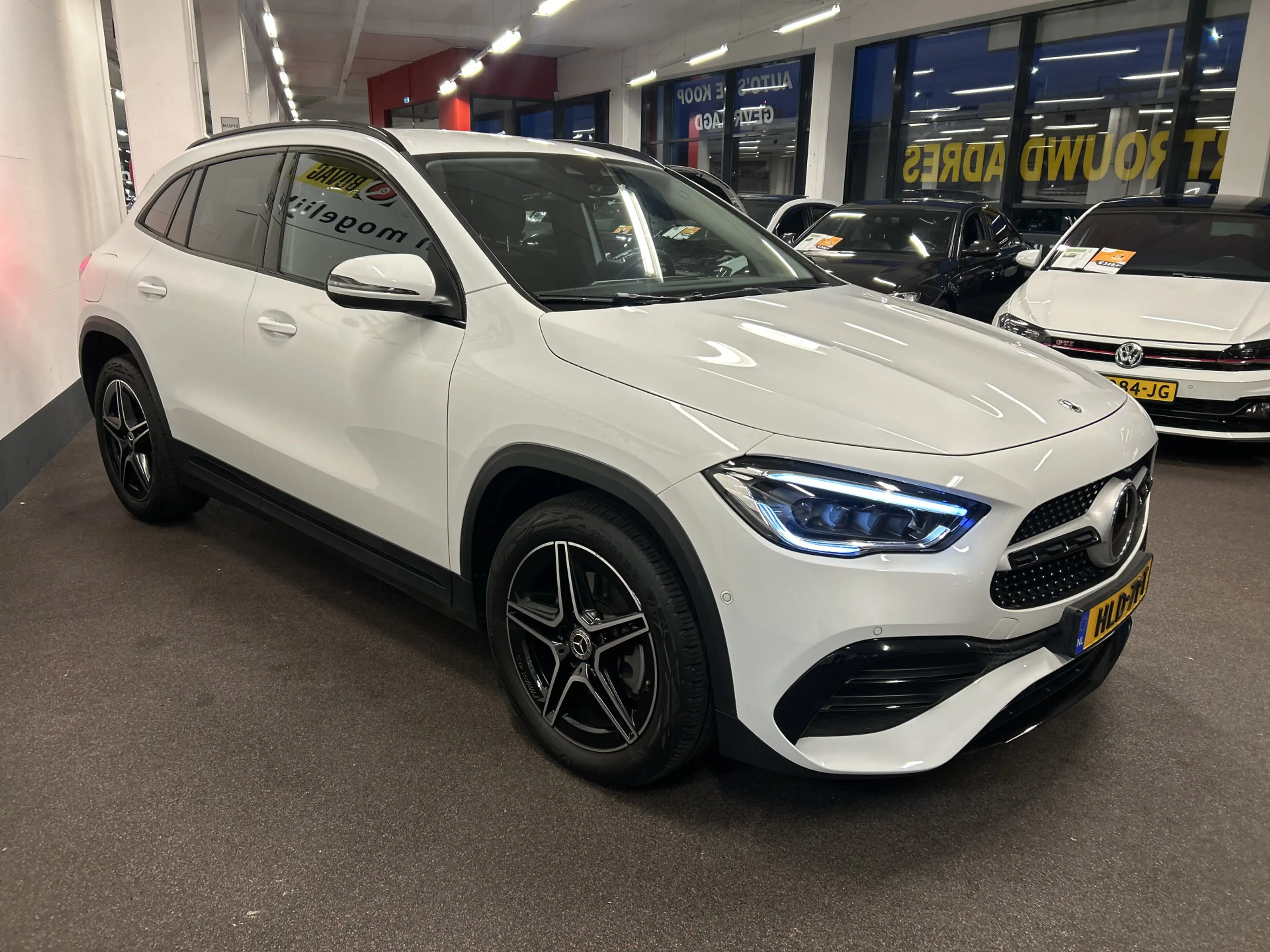 Mercedes-Benz GLA 250 e AMG Line | Adaptive cruise control | Sfeerverlic — photo 8