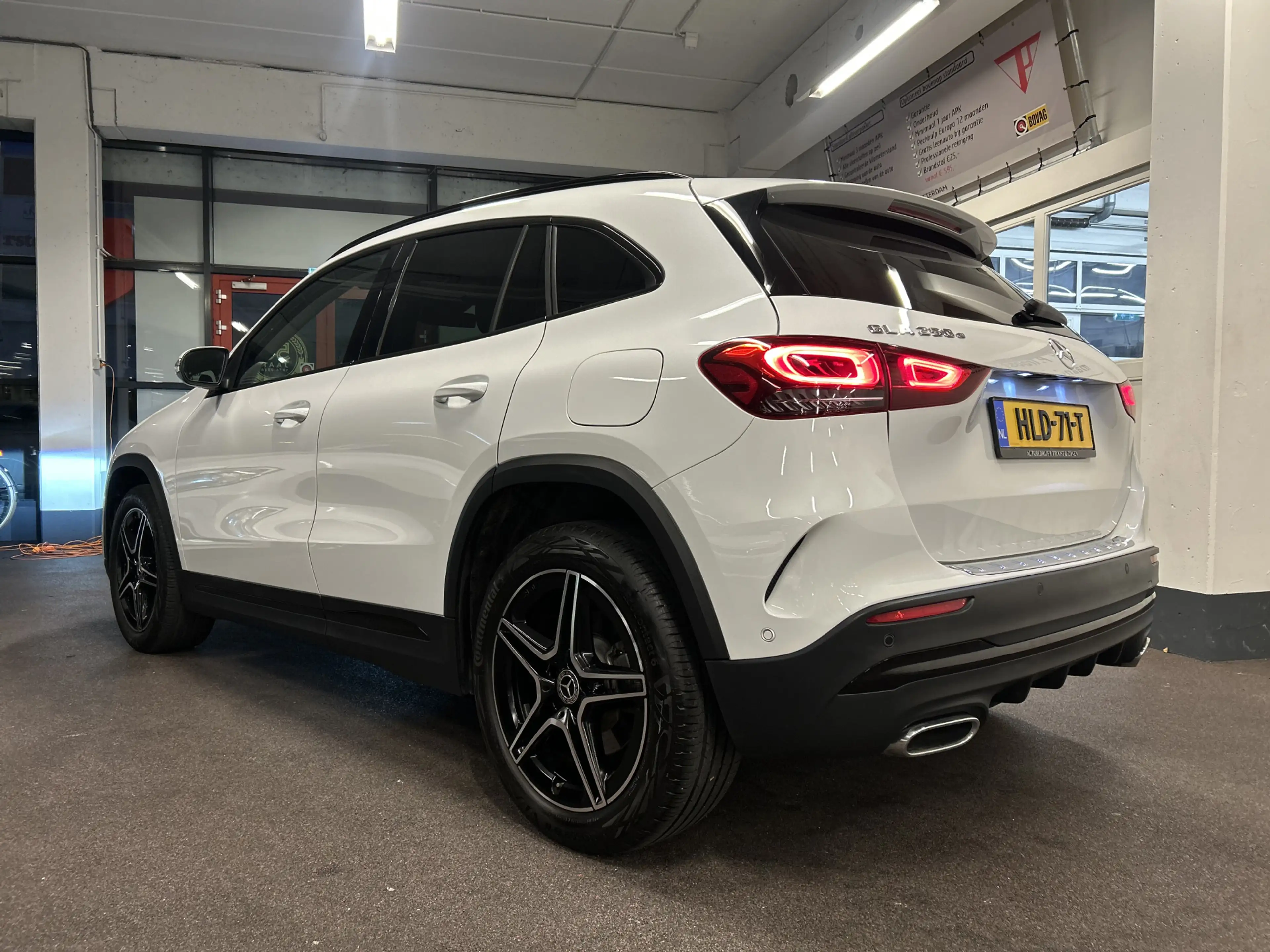 Mercedes-Benz GLA 250 e AMG Line | Adaptive cruise control | Sfeerverlic — photo 25