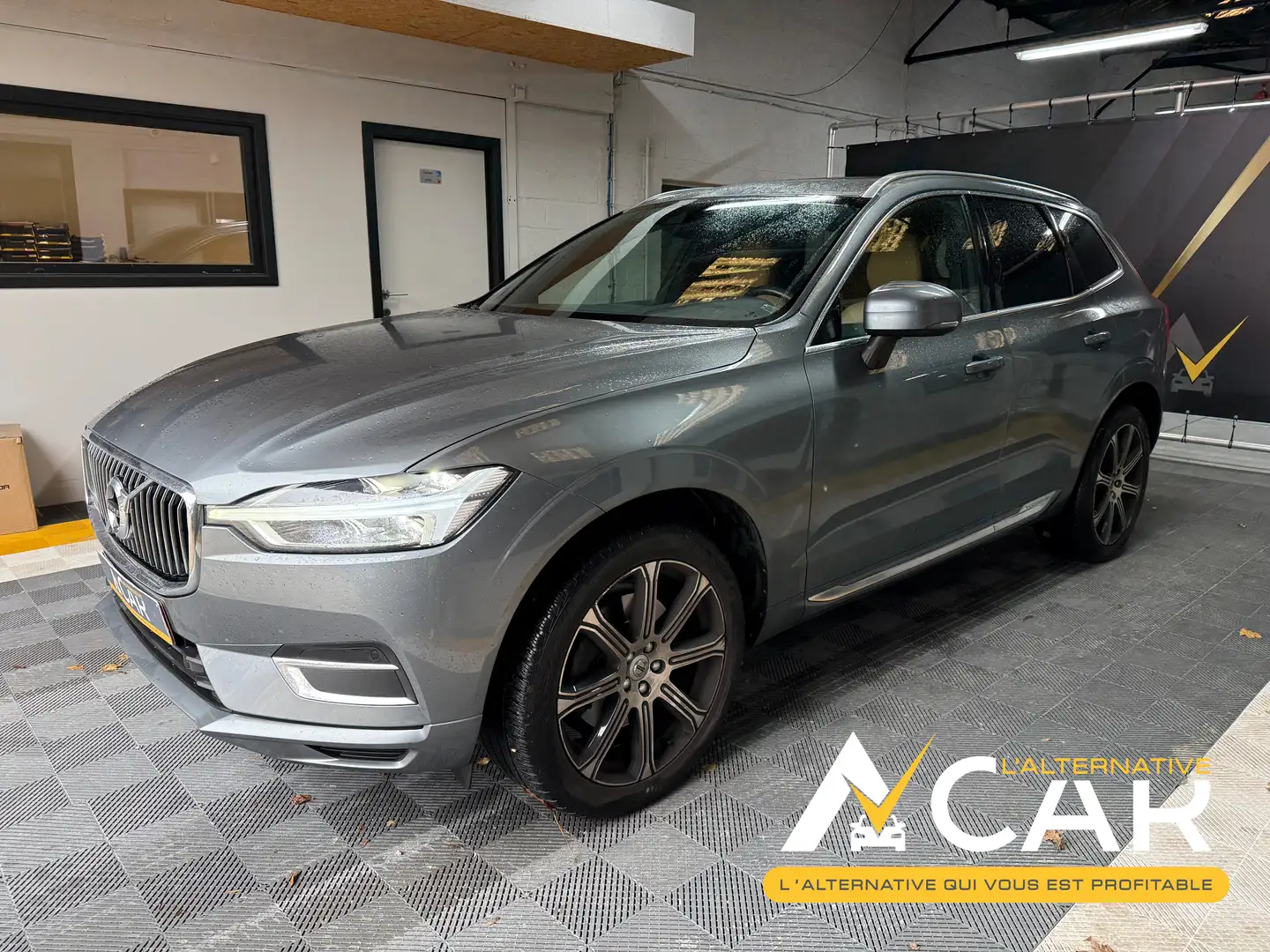 Volvo XC60 2.0 T4 Inscription Geartronic - GARANTIE 12M Grijs - 1