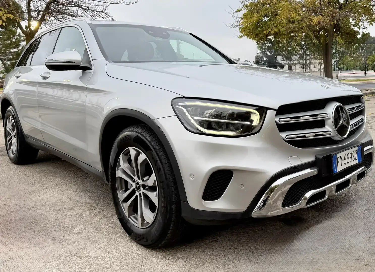 Mercedes-Benz GLC 220 d 194CV Sport 4matic Restyling Argent - 1