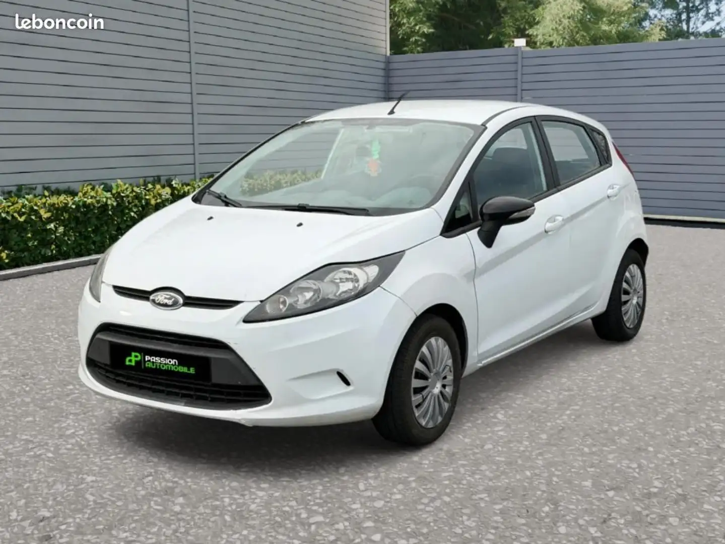 Ford Fiesta 1,4 TDCI Blanc - 1