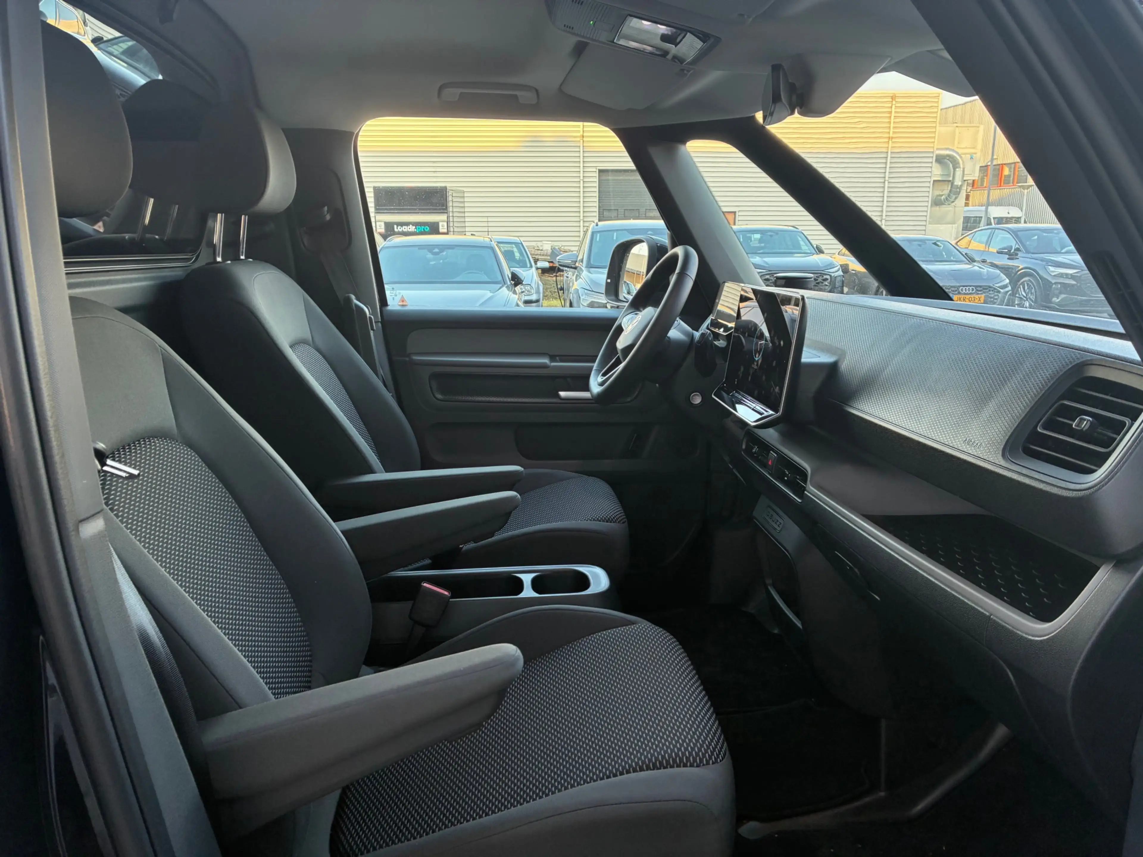 Volkswagen ID. Buzz Cargo Anniversary Edition 79 kWh — photo 10