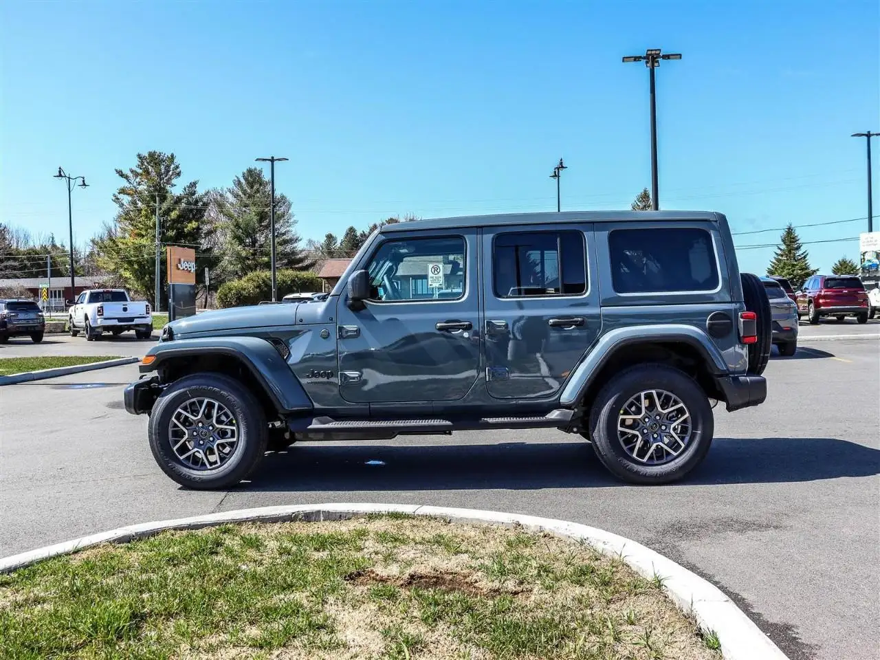 Jeep Wrangler снимка Jeep Wrangler