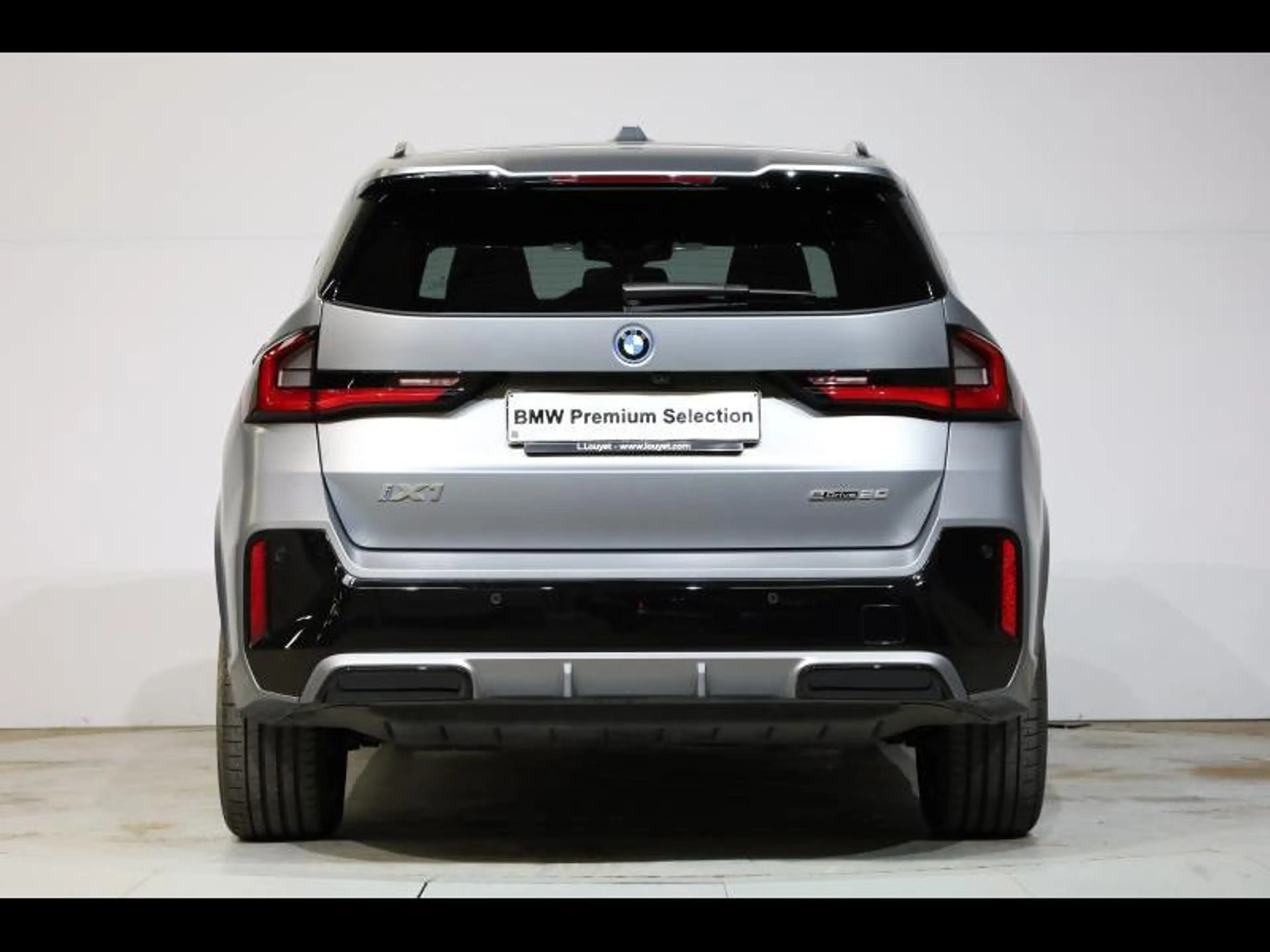 BMW iX1 eDrive20 Kit M Sport — photo 4