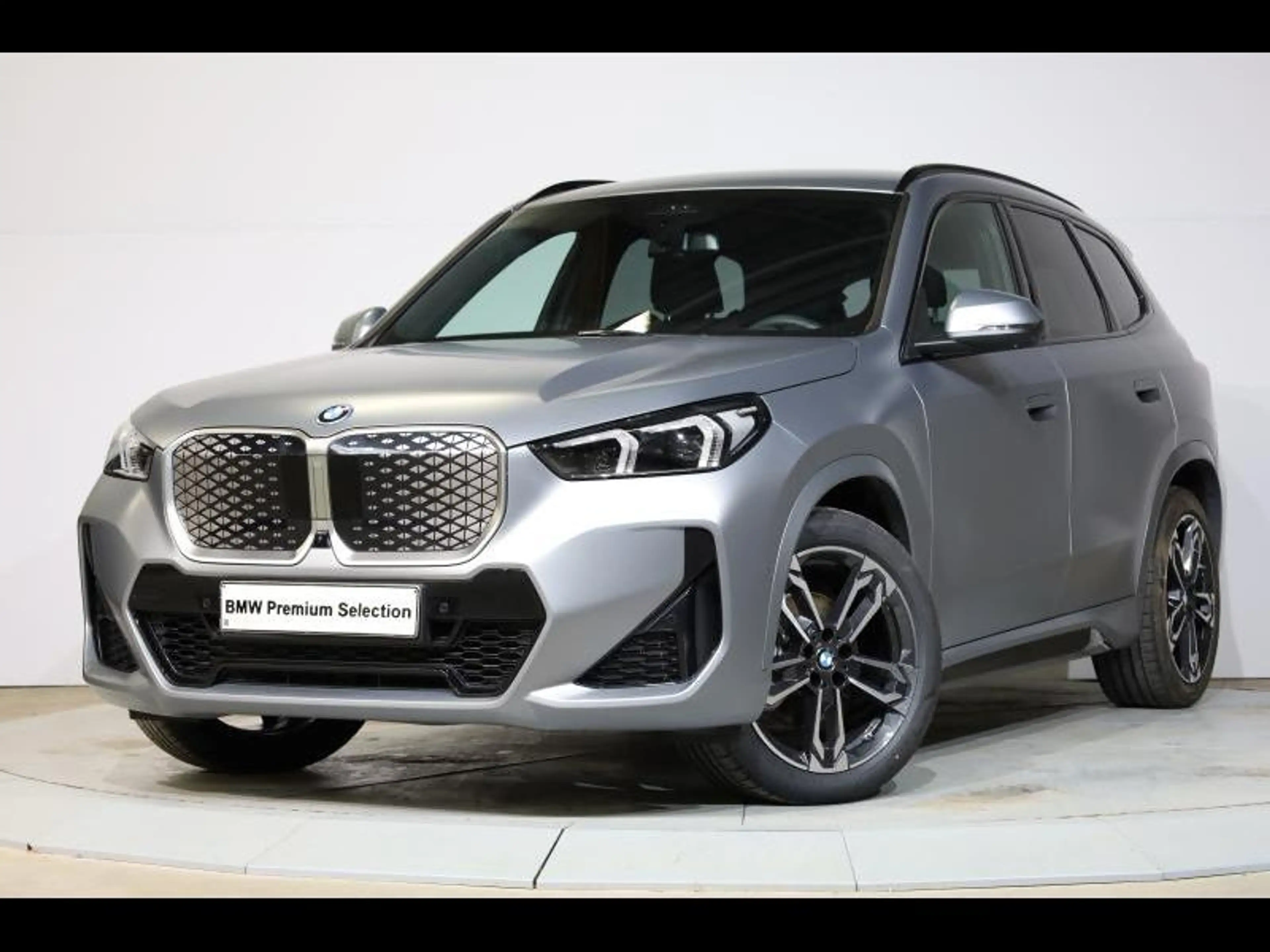 BMW iX1 eDrive20 Kit M Sport