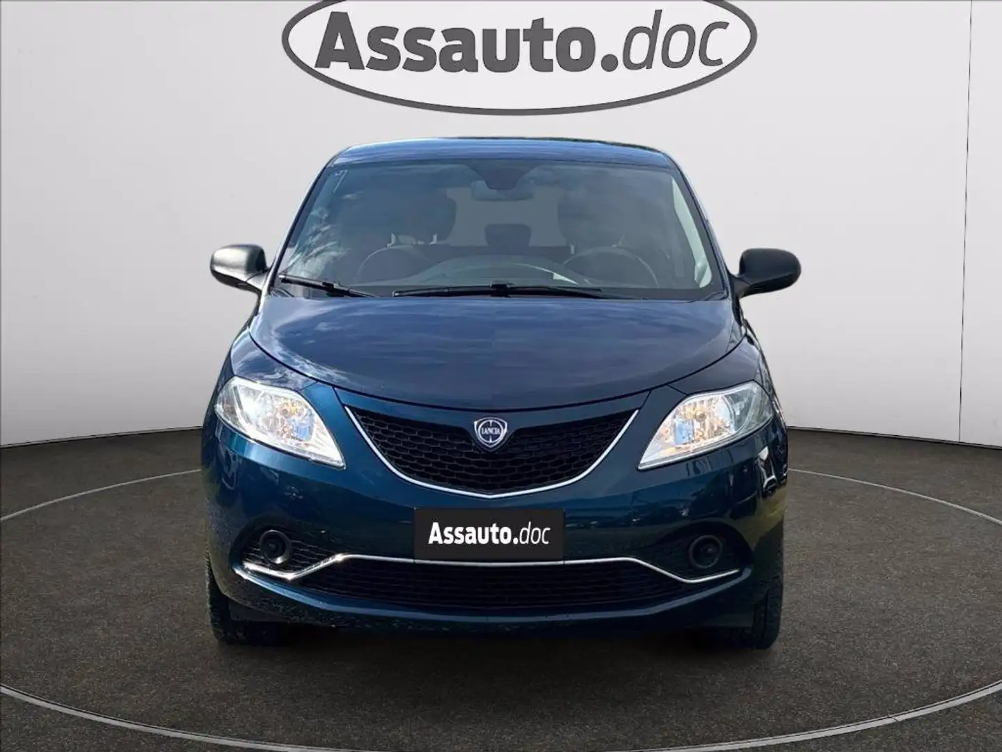 Lancia Ypsilon 1.2 Gold ecochic Gpl 69cv my16 Niebieski - 2