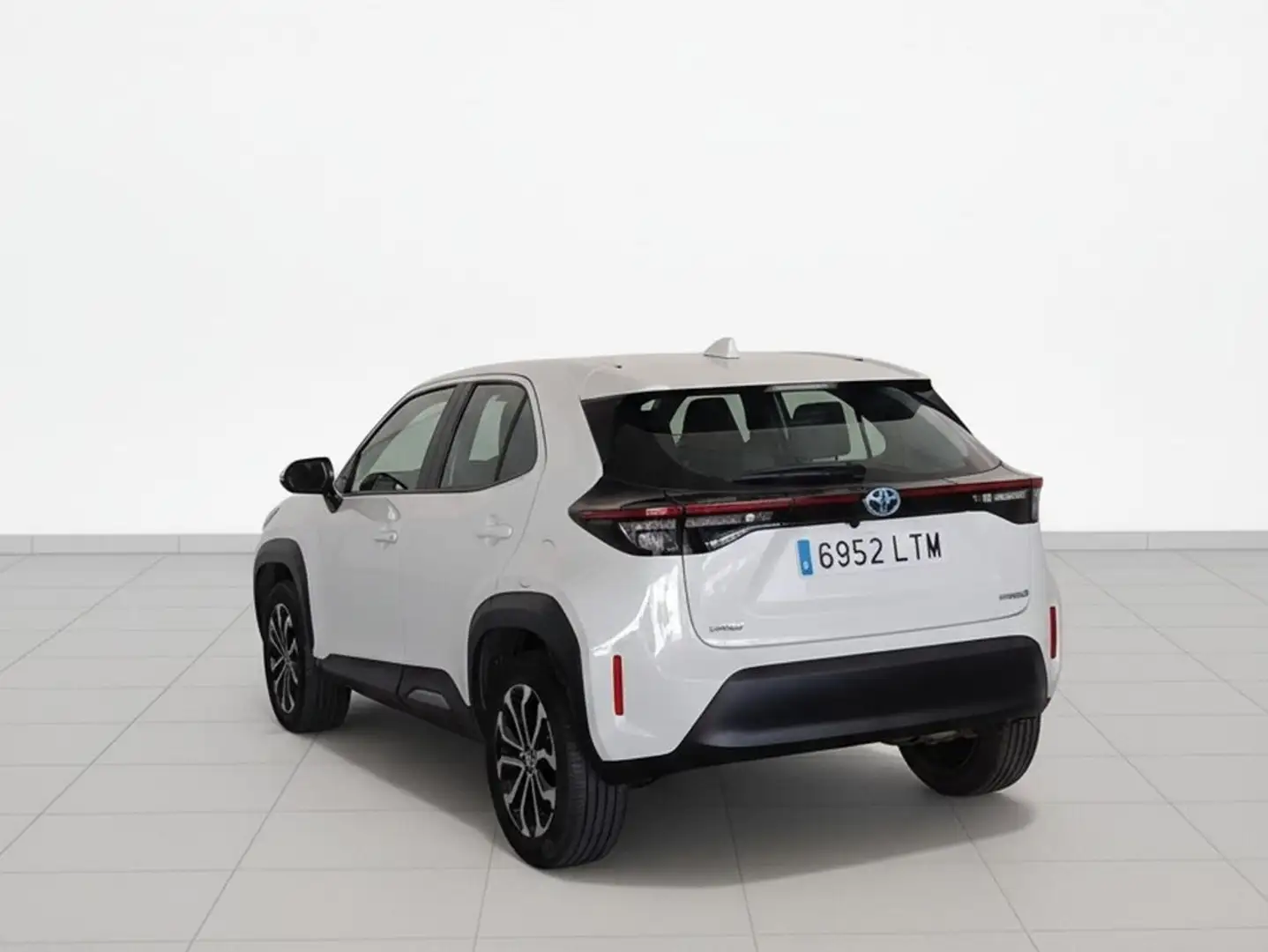 Toyota Yaris Cross 120H Active Tech Weiß - 2