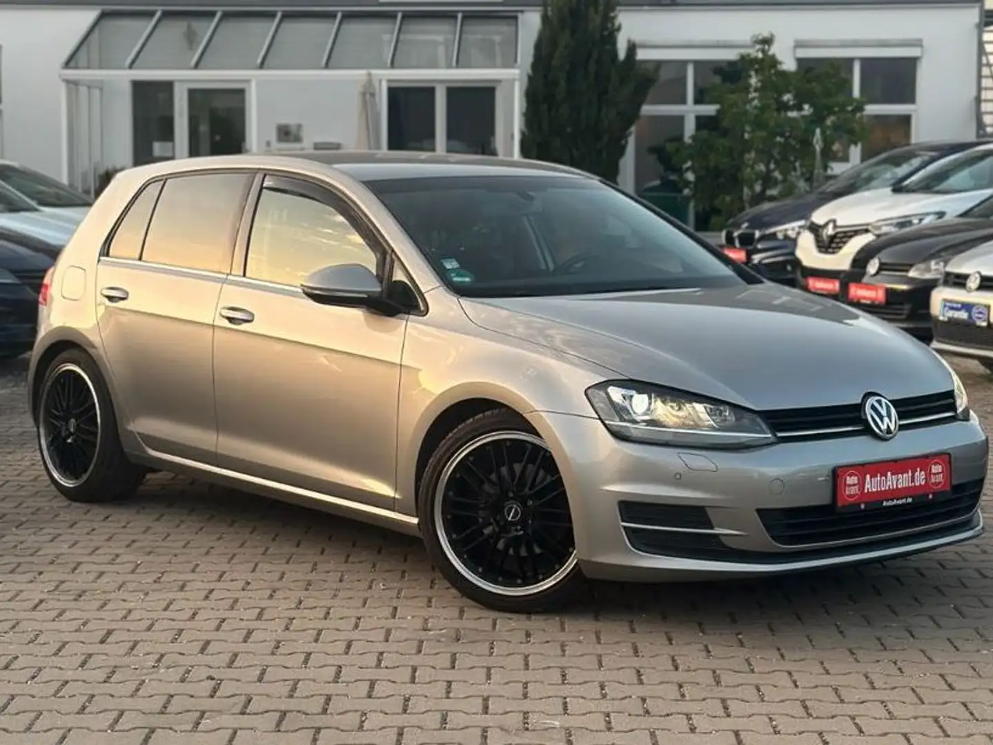Volkswagen Golf VII 1.4TSI Lim. Comfortline BMT*BCM*GRA*BT* Zilver - 1