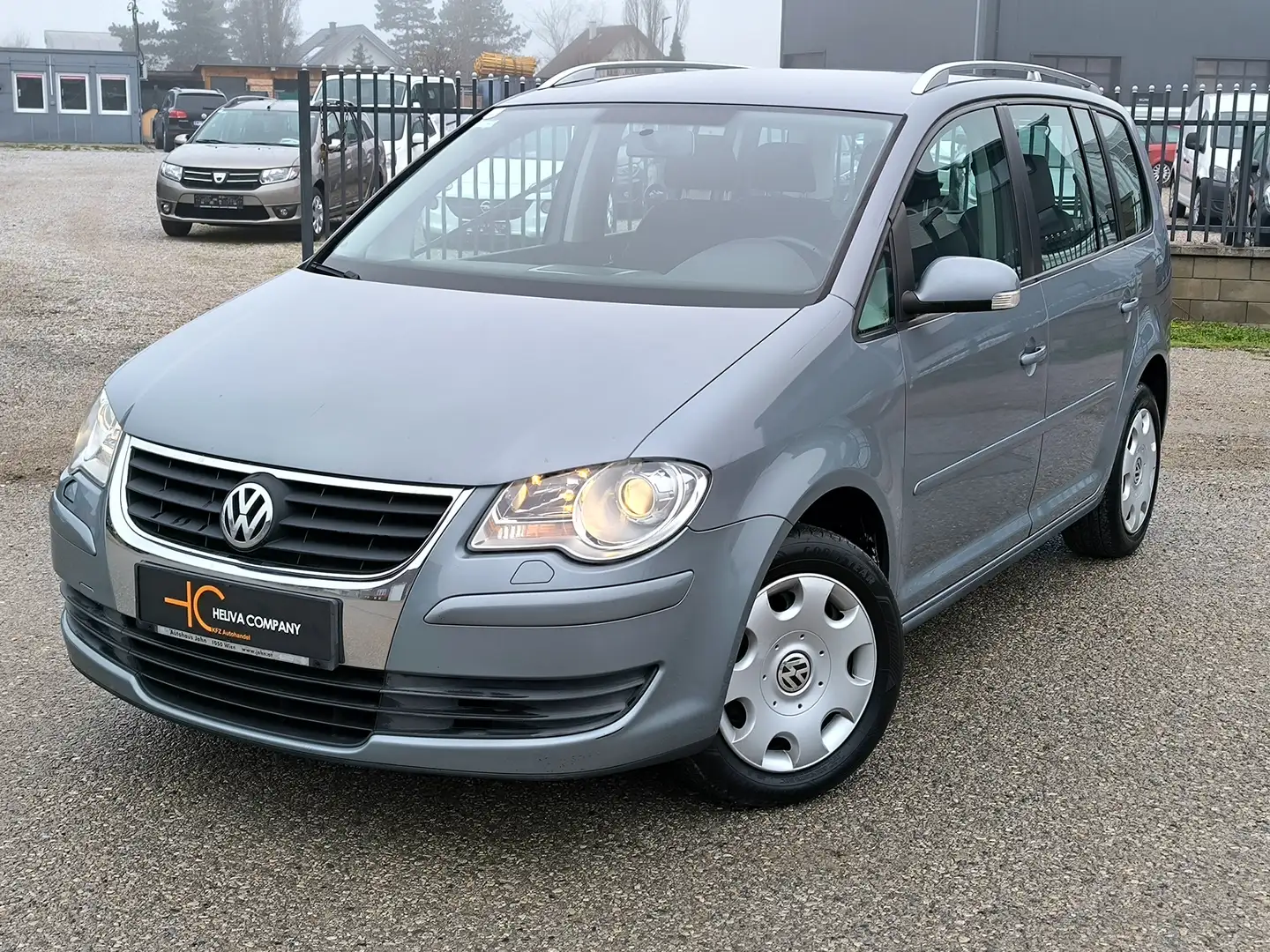 Volkswagen Touran Touran Trendline 1,9 TDI DPF DSG Trendline Grau - 1