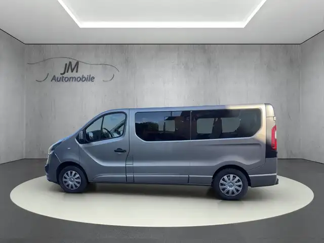 Opel Vivaro view 5