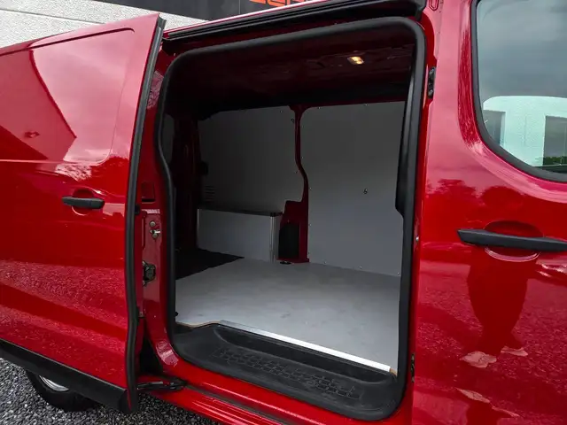 Opel Vivaro view 6