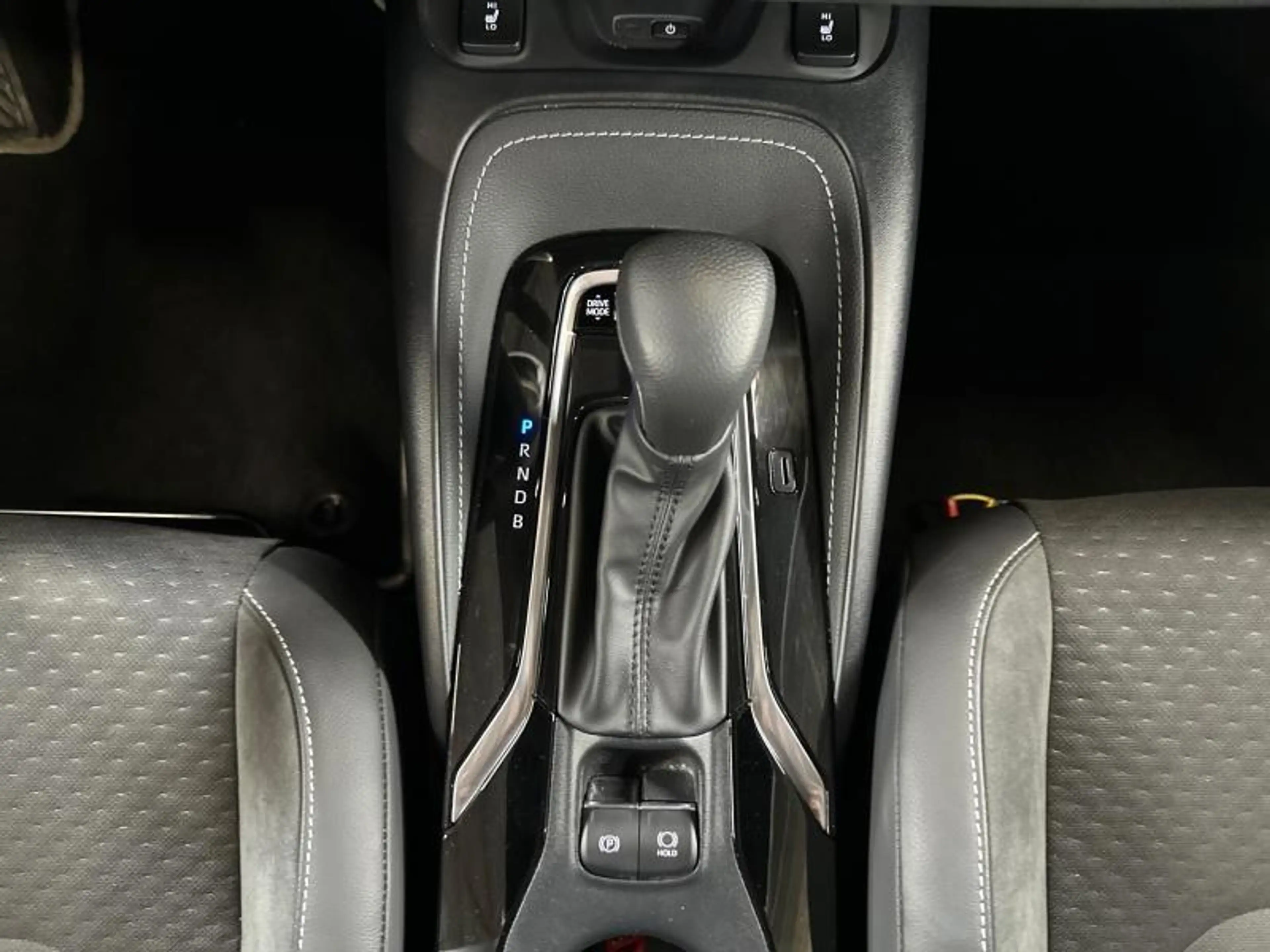 Toyota Corolla TS Premium — photo 21
