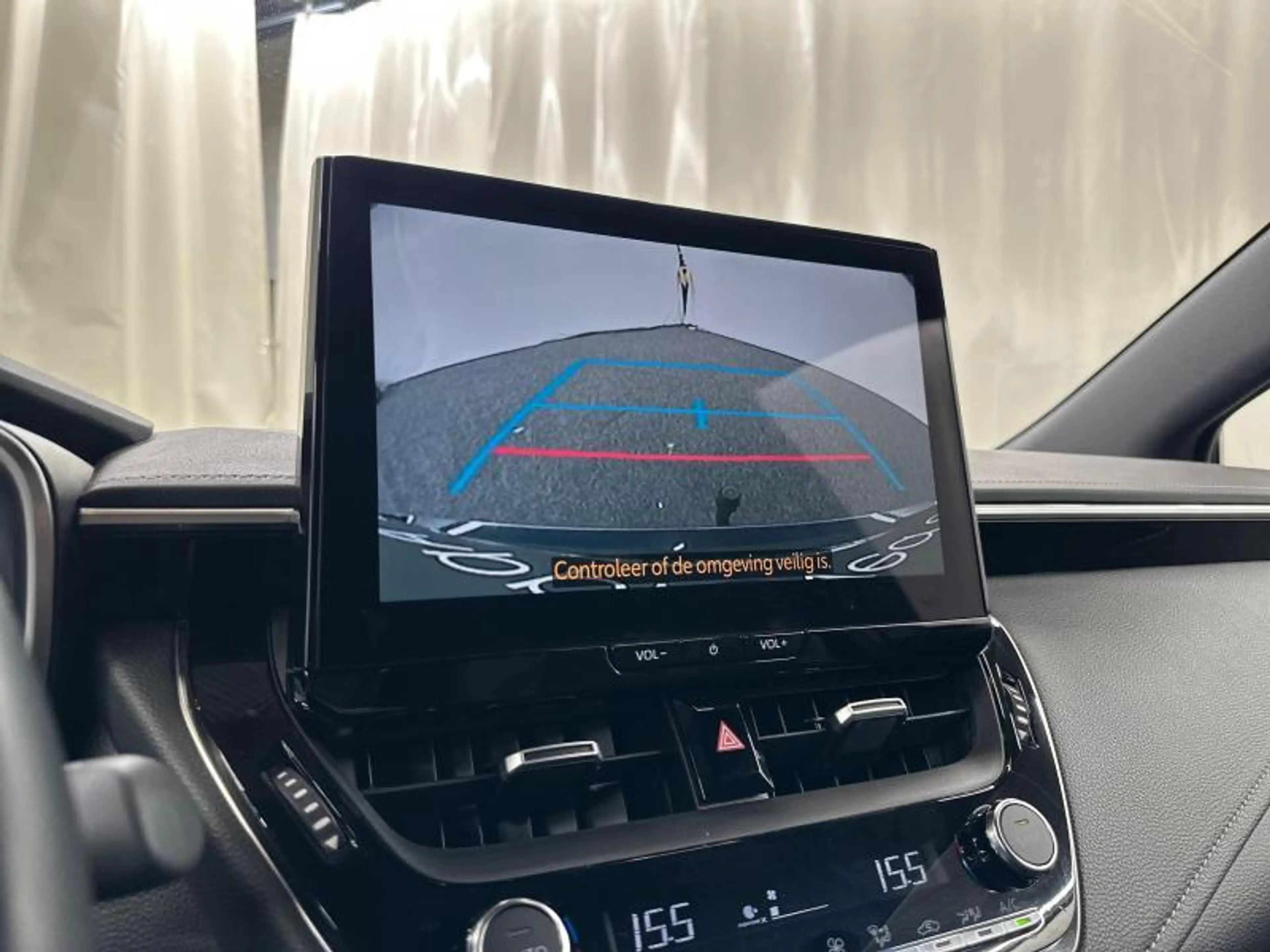 Toyota Corolla TS Premium — photo 24