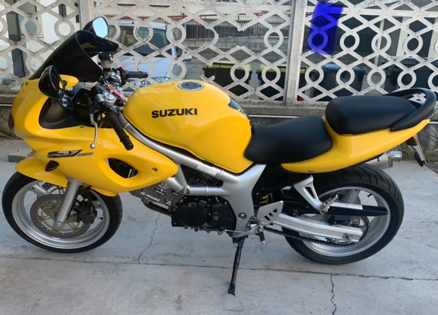 Suzuki SV 650 S Amarillo - 2