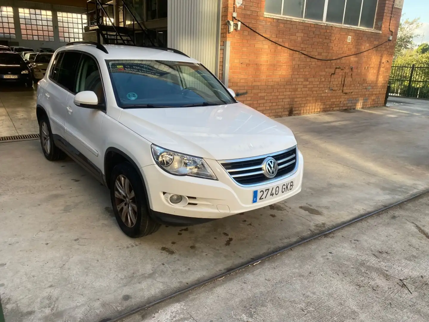 Volkswagen Tiguan 2.0TSI +Motion Blanc - 1