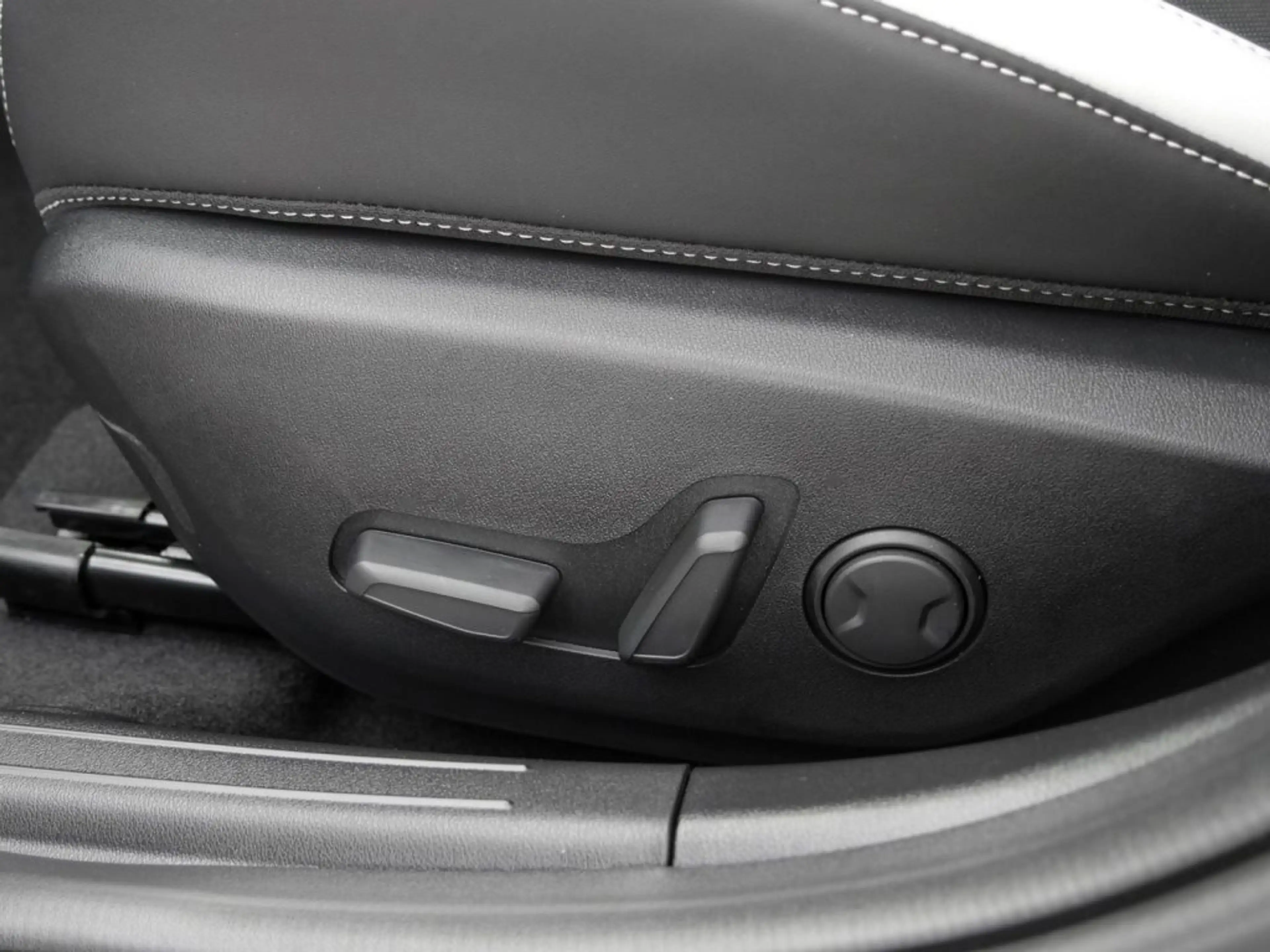 Kia K4 1.6 T-GDI DCT GT-line132 kW SONDERKONDITIONEN — photo 12