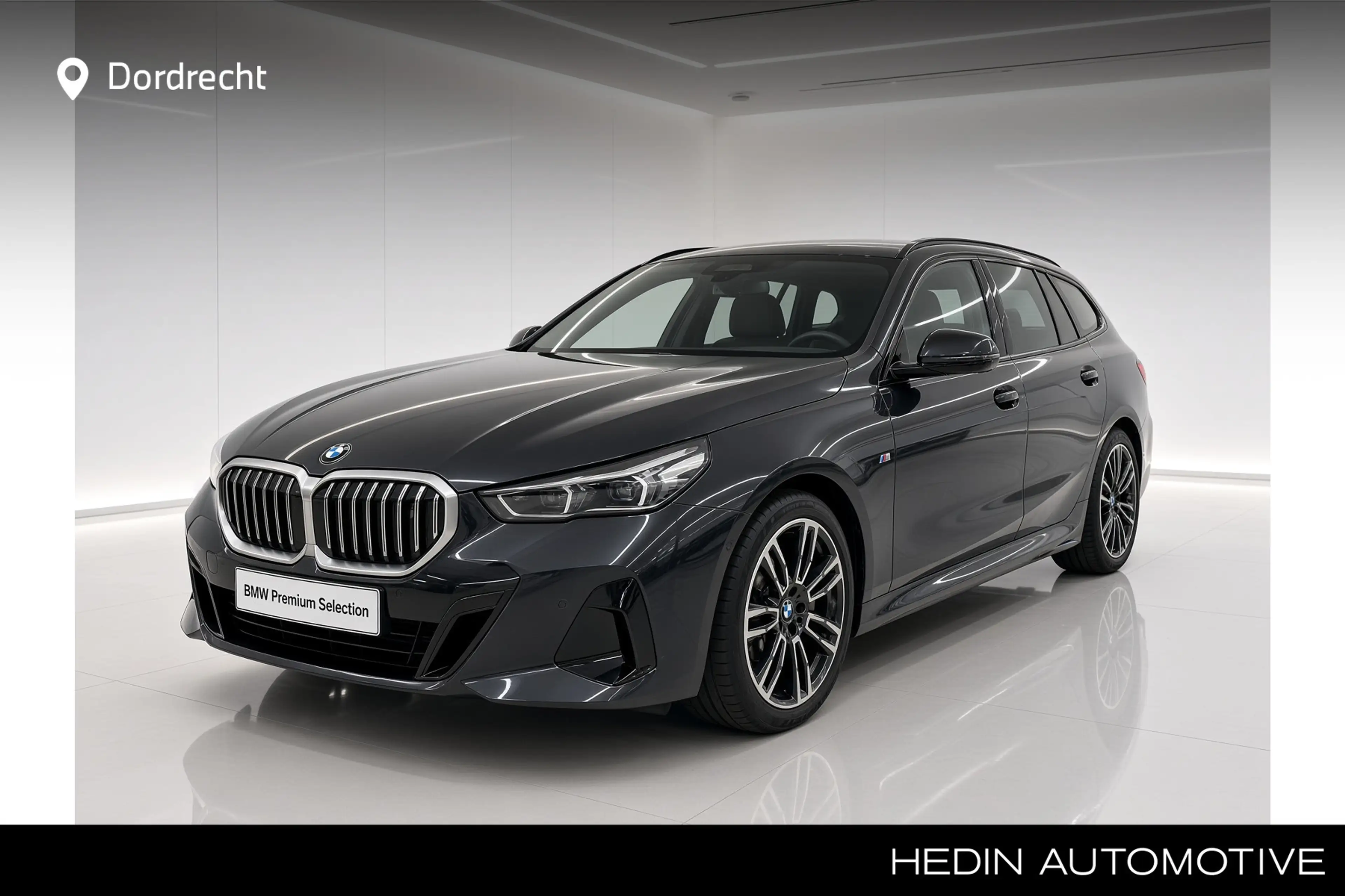 BMW i5 Touring eDrive40 M Sport Edition 84 kWh | Driving