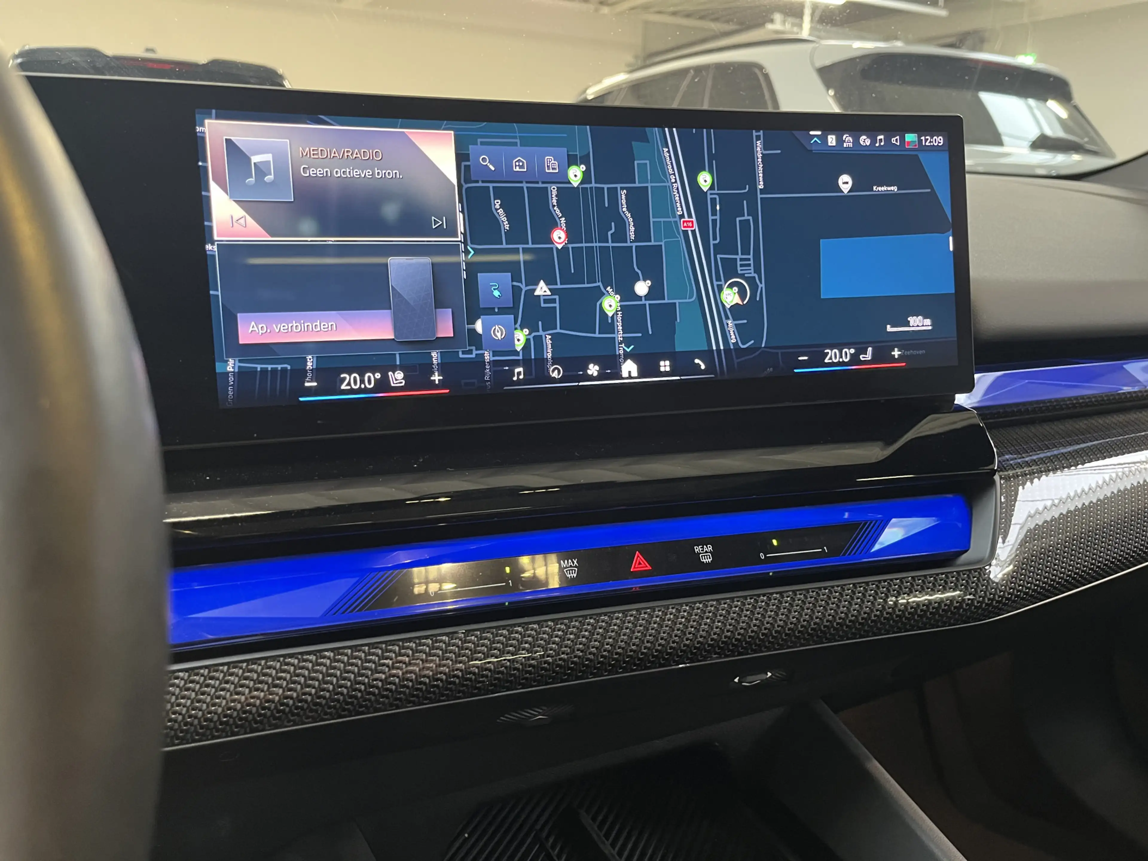 BMW i5 Touring eDrive40 M Sport Edition 84 kWh | Driving — photo 10
