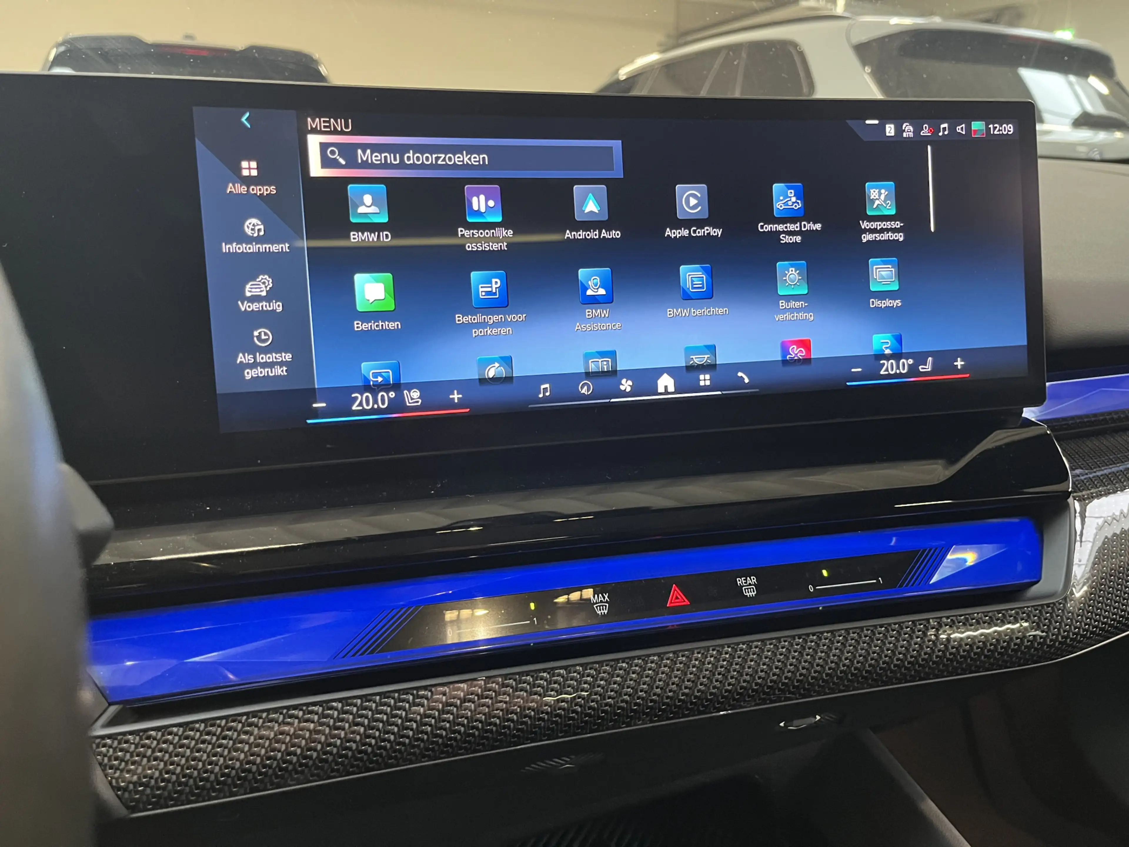 BMW i5 Touring eDrive40 M Sport Edition 84 kWh | Driving — photo 14