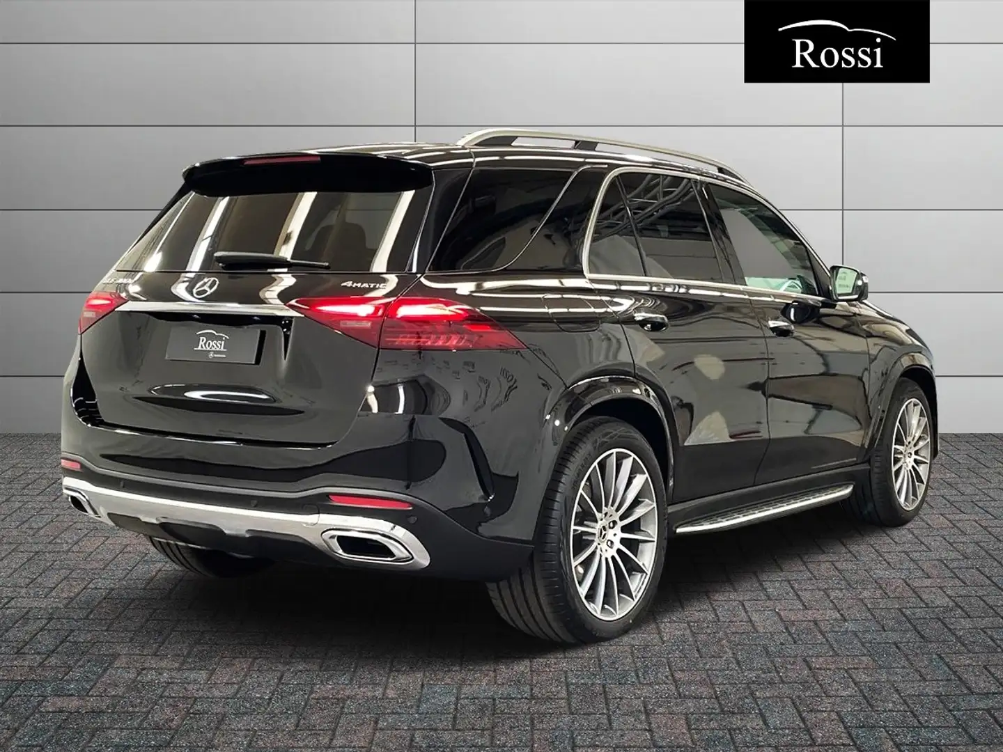Mercedes-Benz GLE 300 d 4MATIC Schwarz - 2