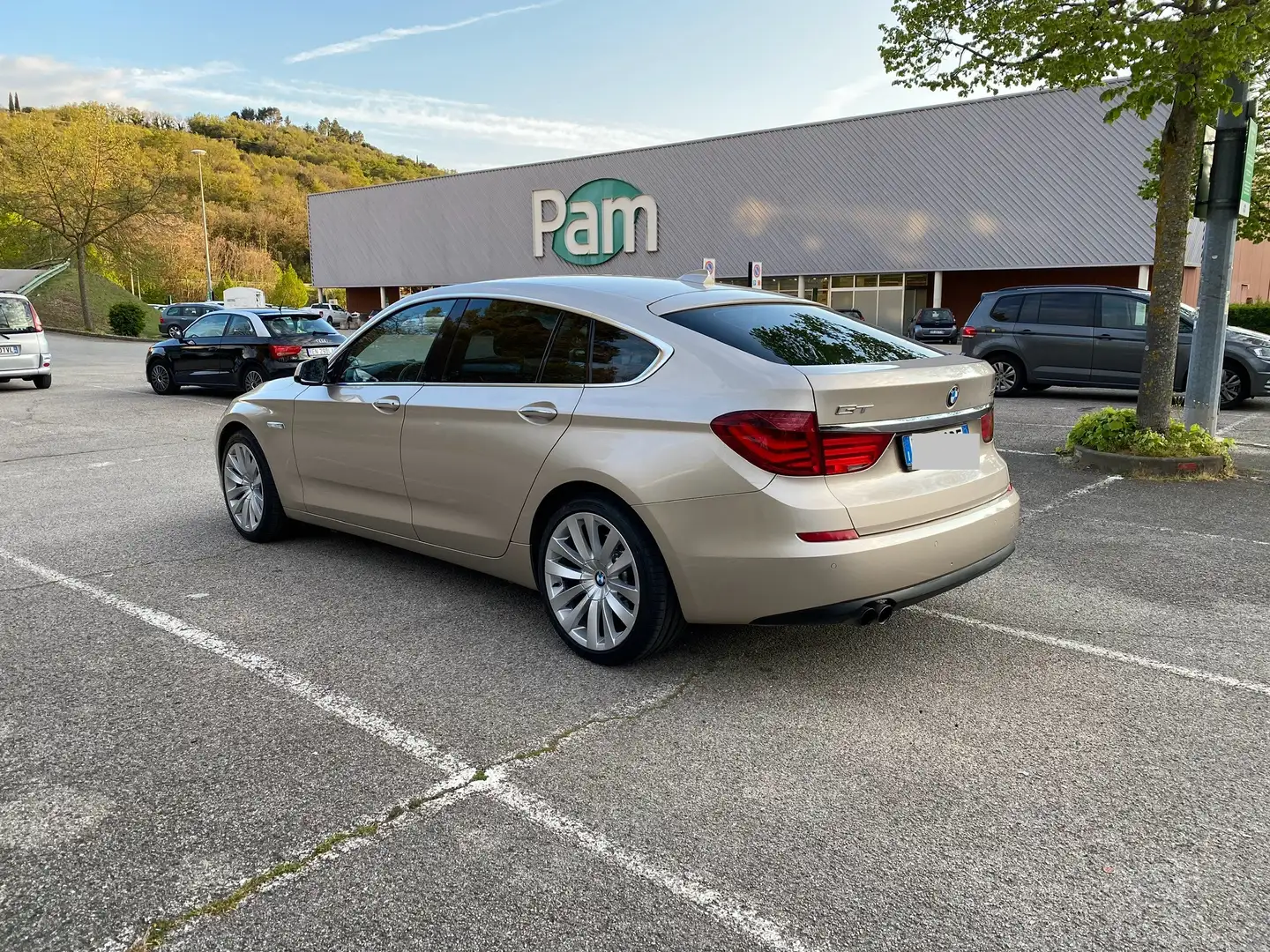 BMW 530 530d GT Oro - 2