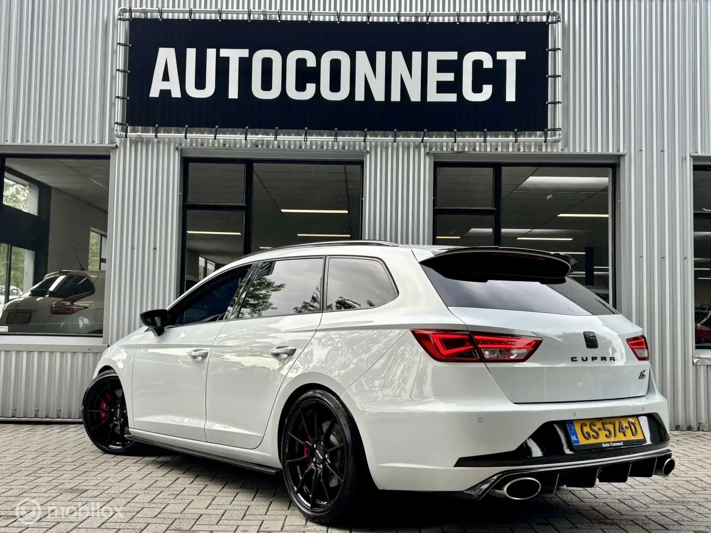 SEAT Leon ST 2.0 TSI Cupra 280. PANO, NAVI, CAMERA, CRUISE Wit - 2