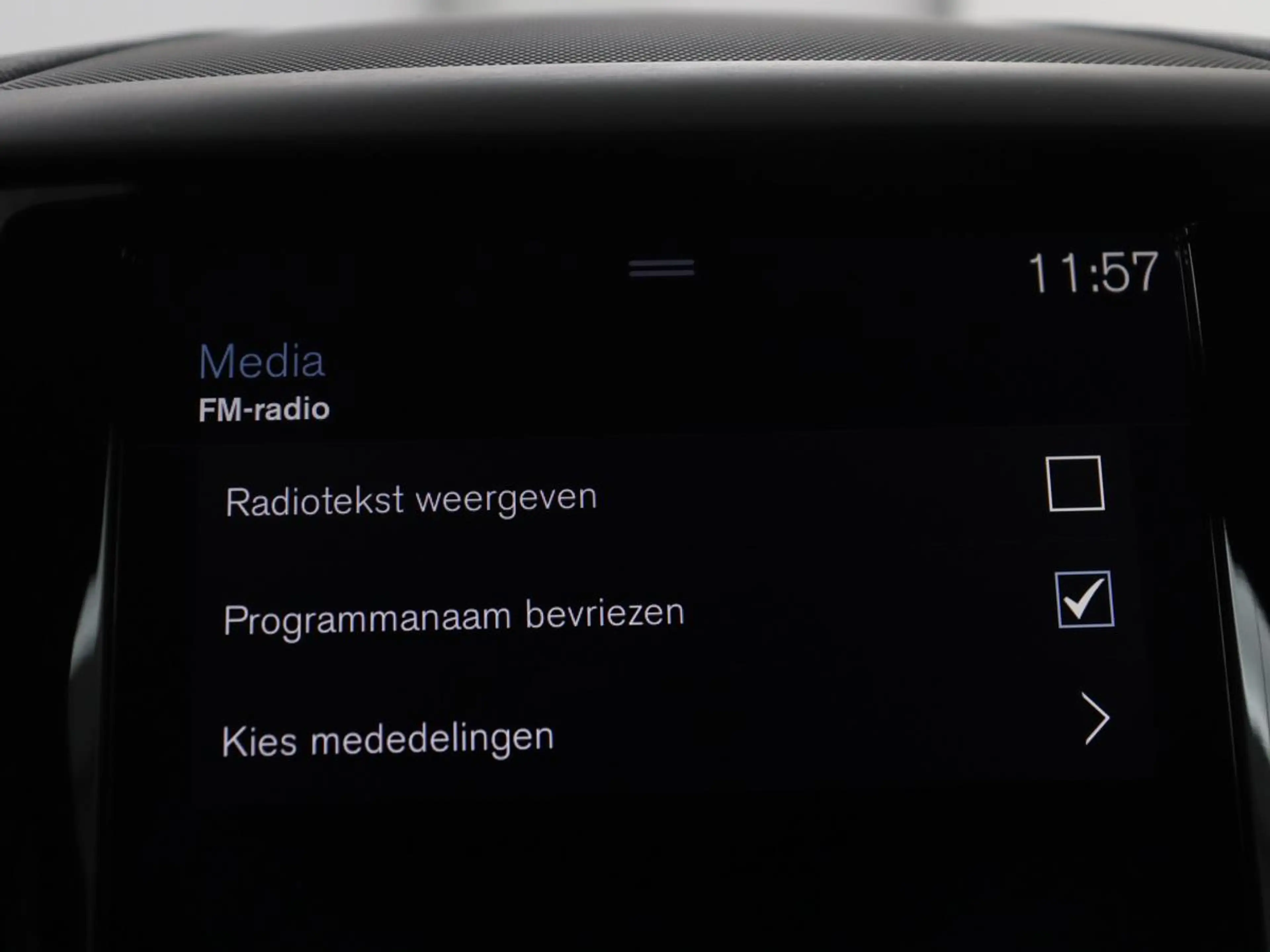 Volvo XC60 2.0 T8 Twin Engine AWD Inscription | SOH 83,9% | P — photo 24