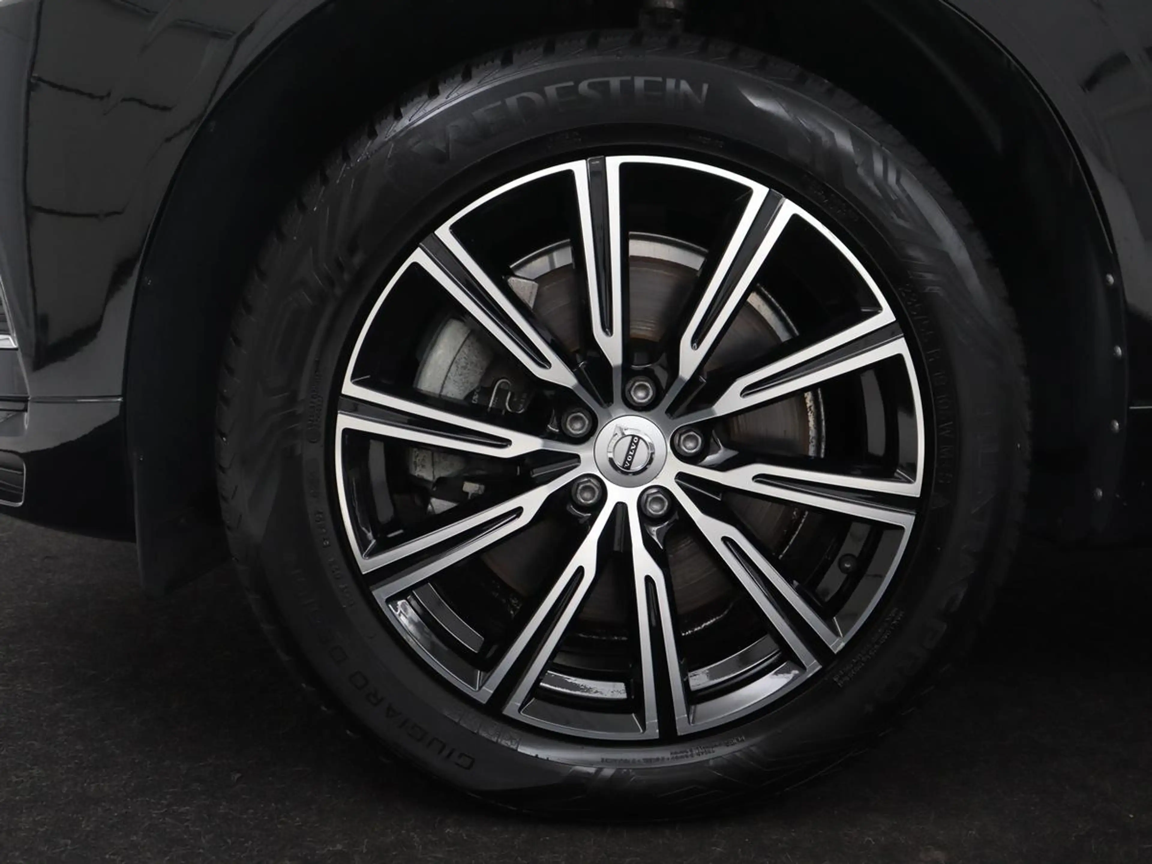 Volvo XC60 2.0 T8 Twin Engine AWD Inscription | SOH 83,9% | P — photo 40