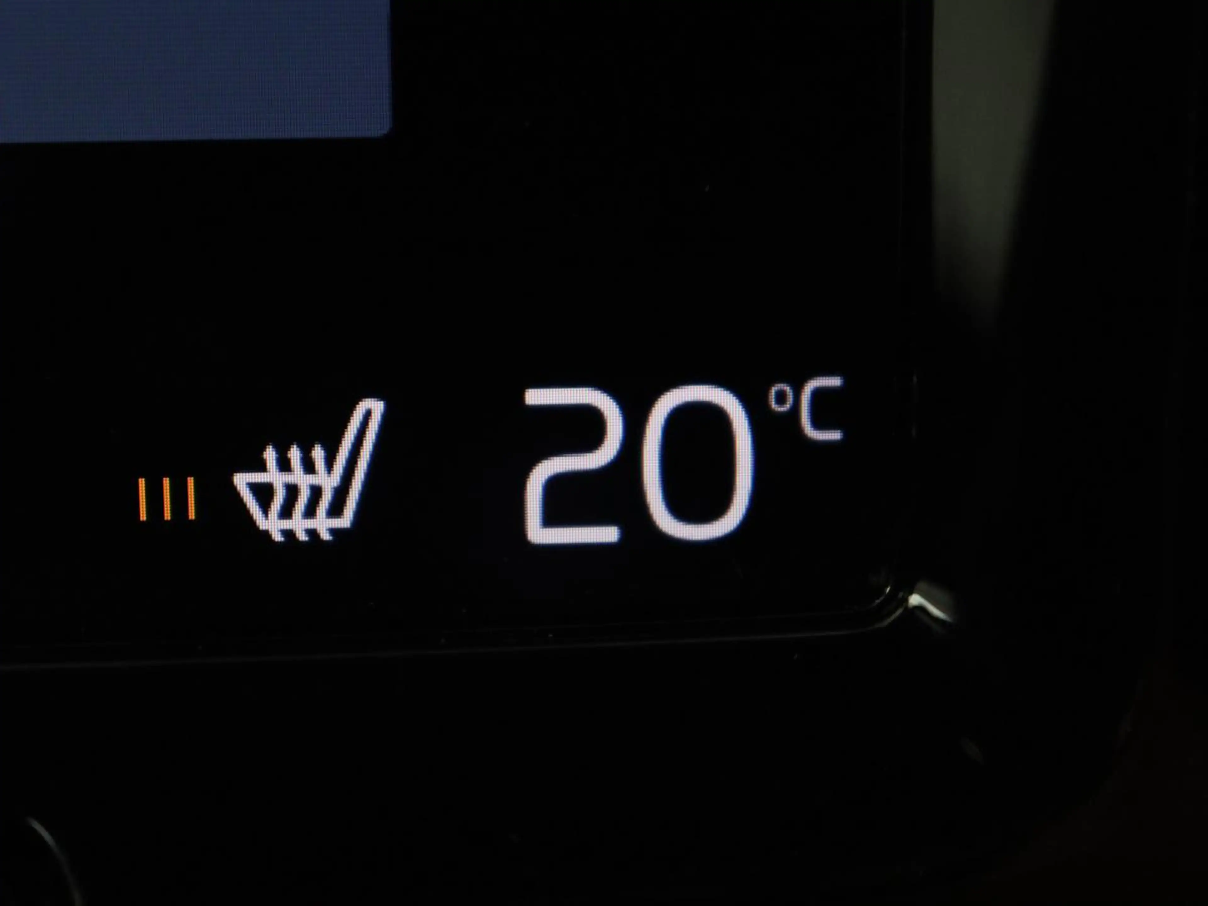 Volvo XC60 2.0 T8 Twin Engine AWD Inscription | SOH 83,9% | P — photo 6