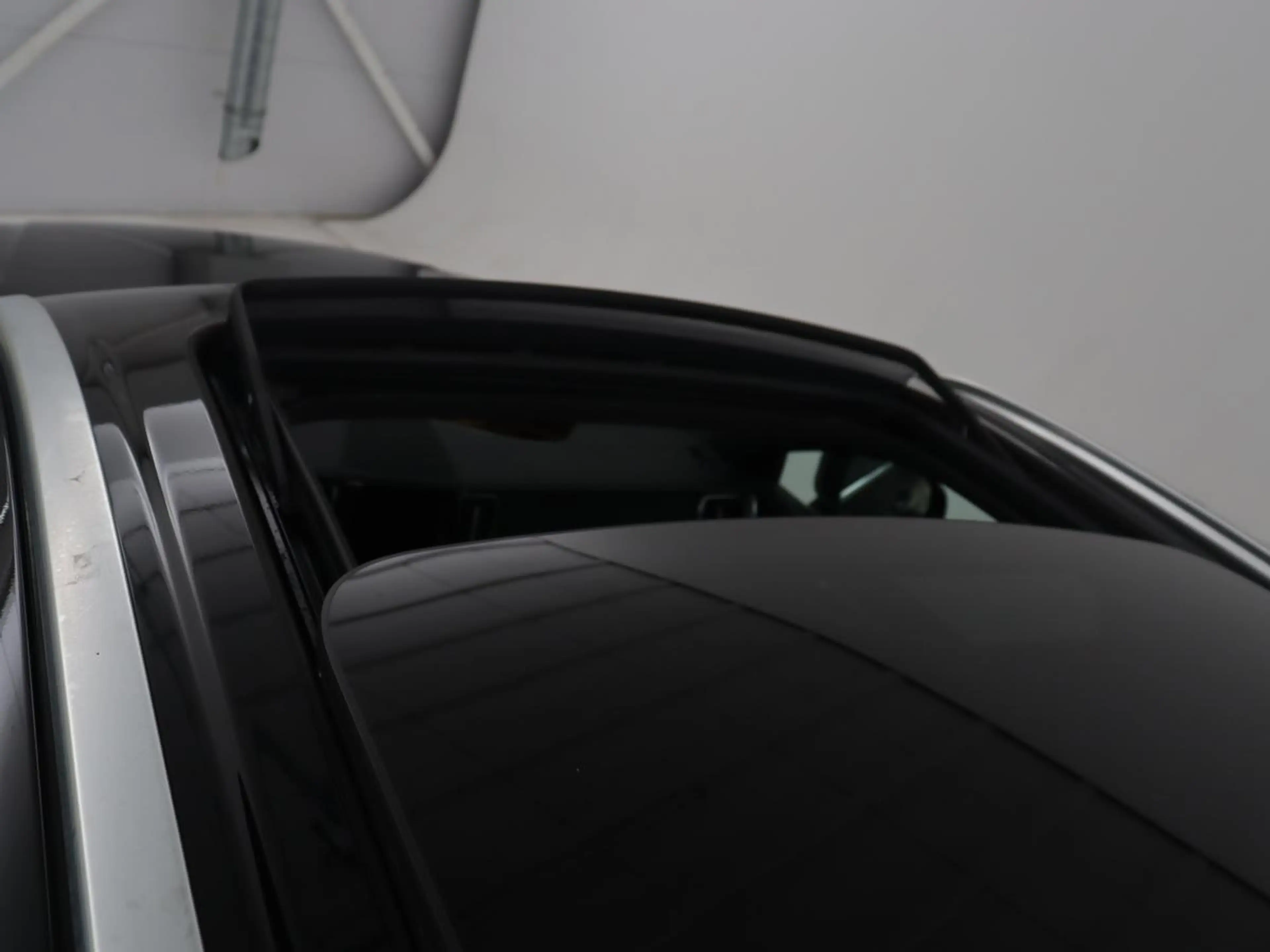 Volvo XC60 2.0 T8 Twin Engine AWD Inscription | SOH 83,9% | P — photo 16