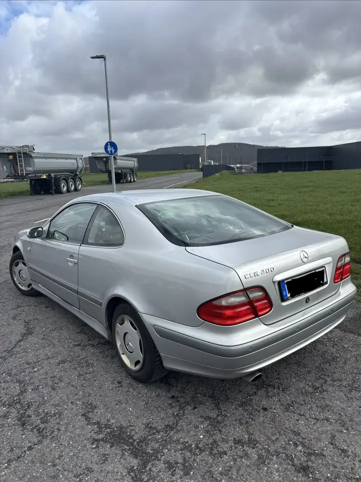 Mercedes-Benz CLK 200 Coupe Elegance, foto 2