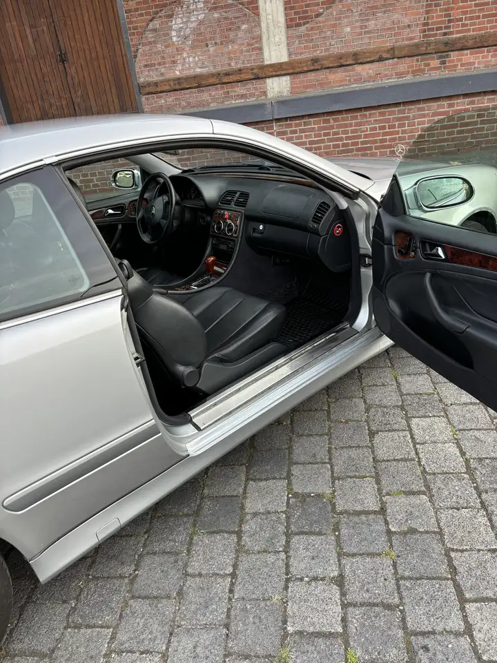 Mercedes-Benz CLK 200 Coupe Elegance, foto 6