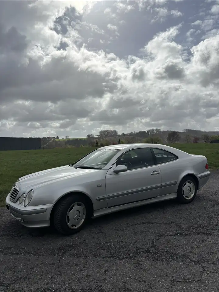 Mercedes-Benz CLK 200 Coupe Elegance, foto 1