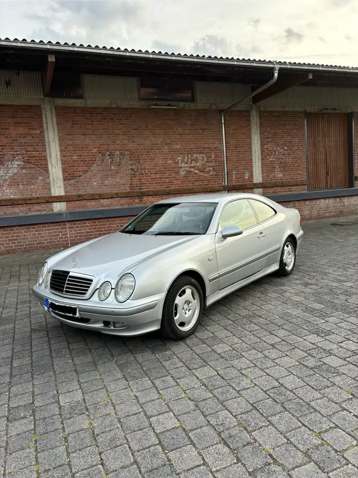 Mercedes-Benz CLK 200 Coupe Elegance, foto 4