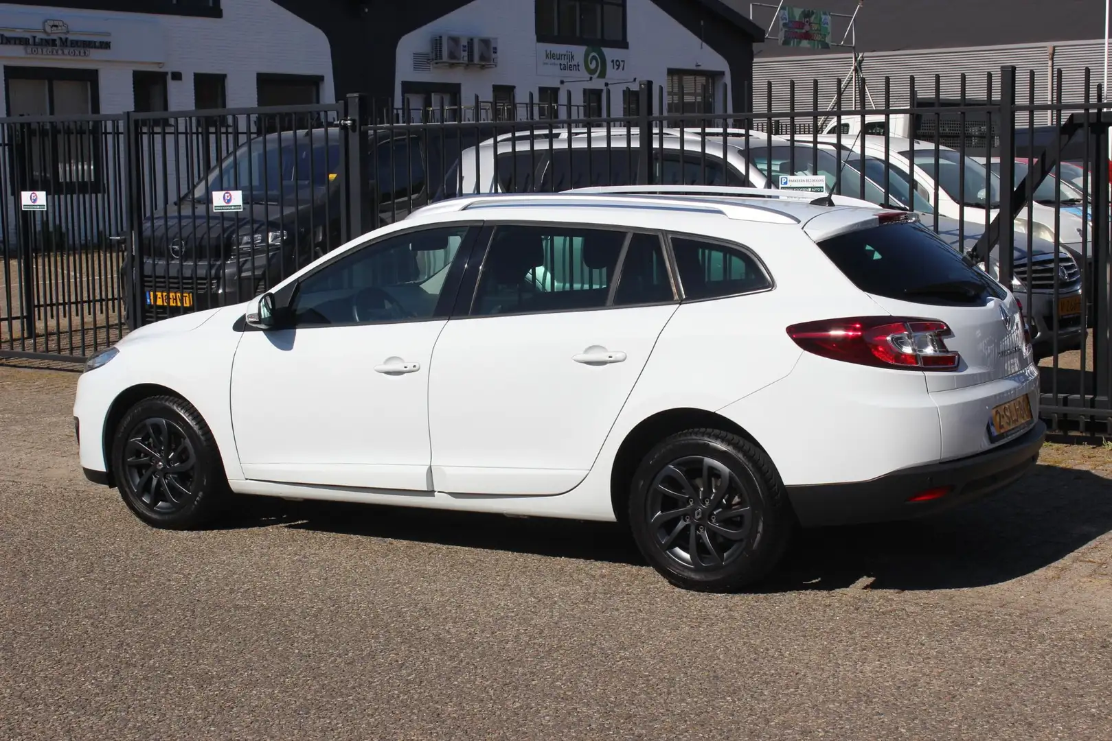 Renault Megane Estate 1.5 dCi Collection, Navigatie, Keyless! Weiß - 2